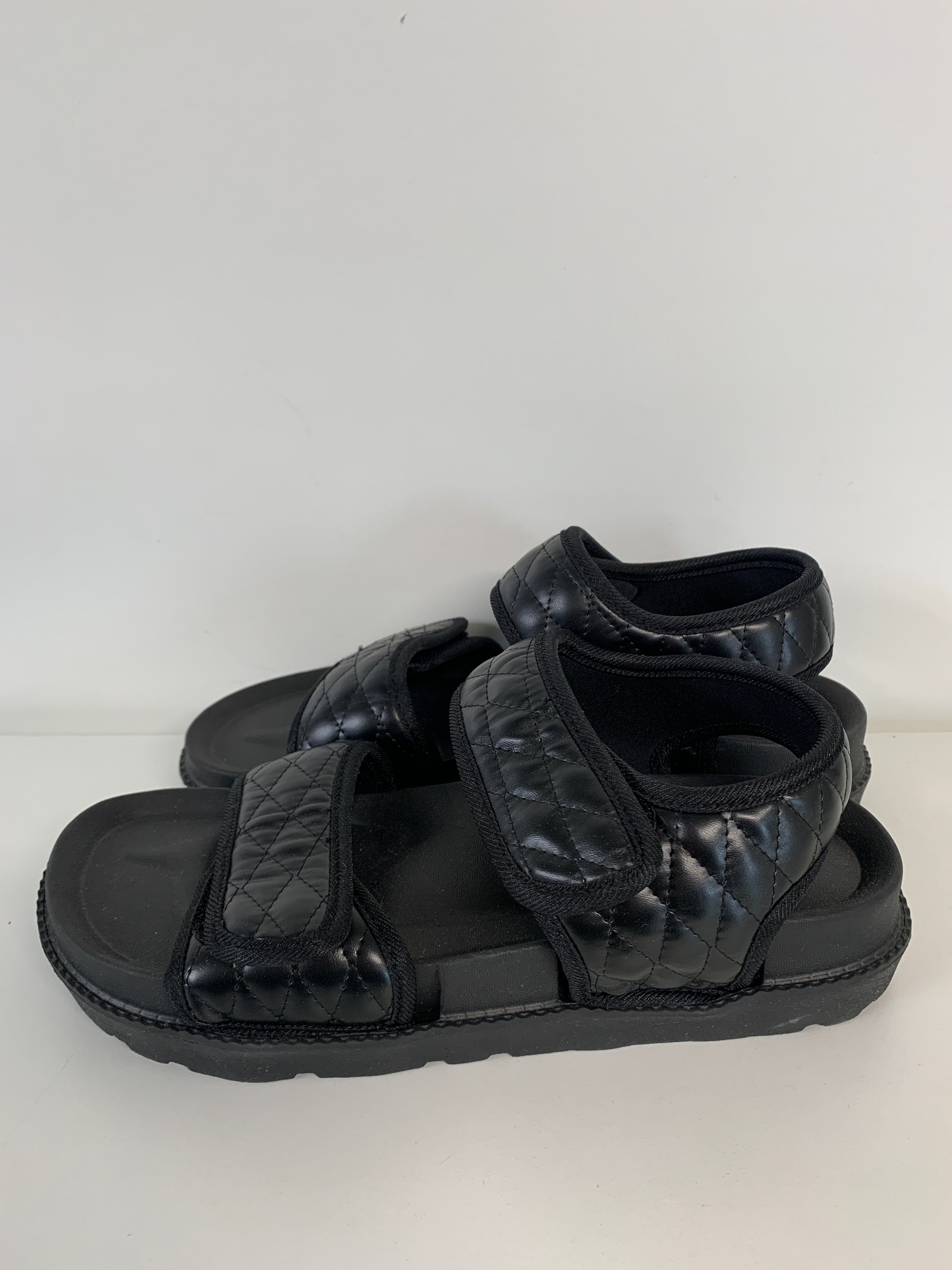 Oinak Sandaler