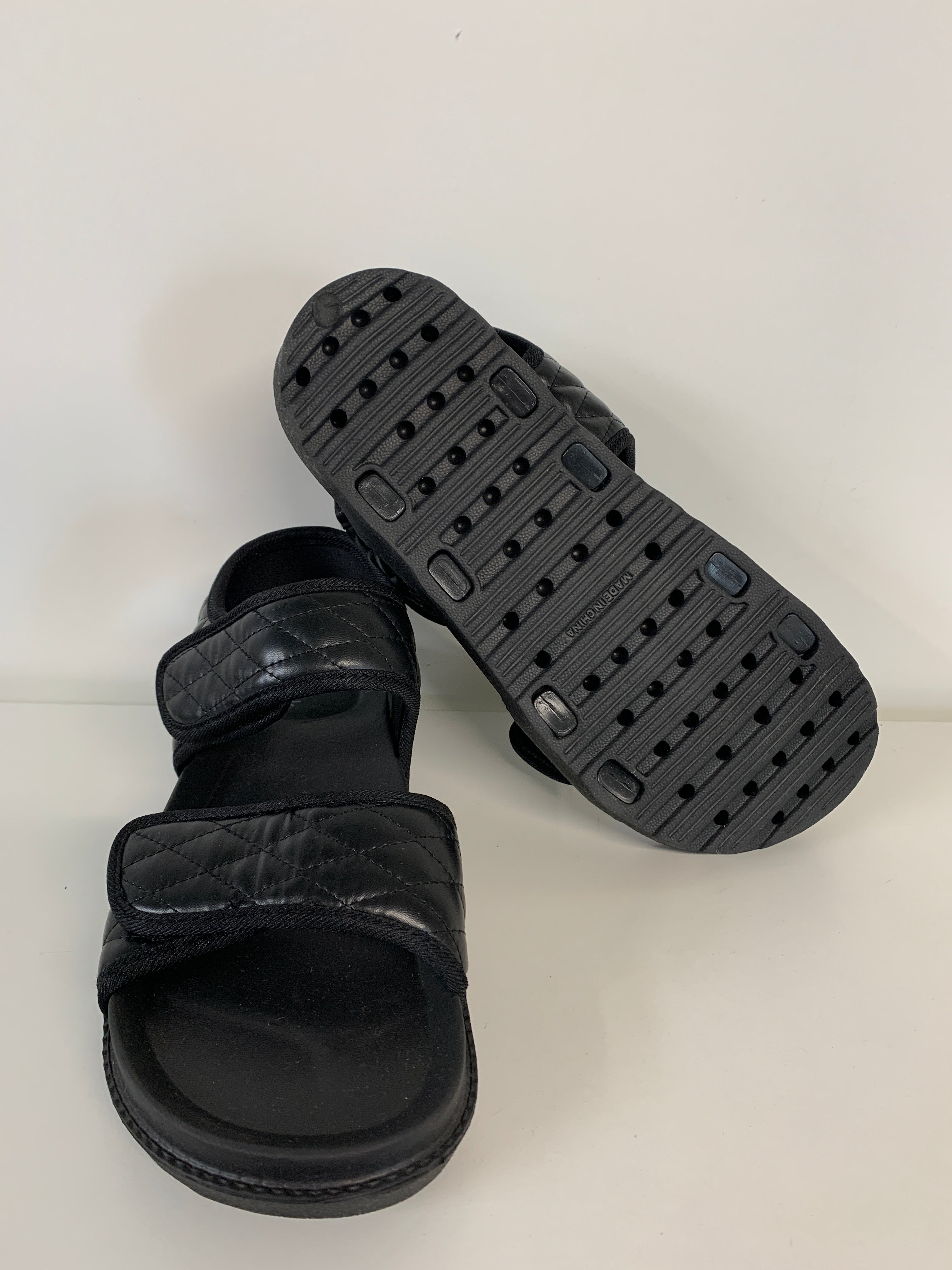 Oinak Sandaler