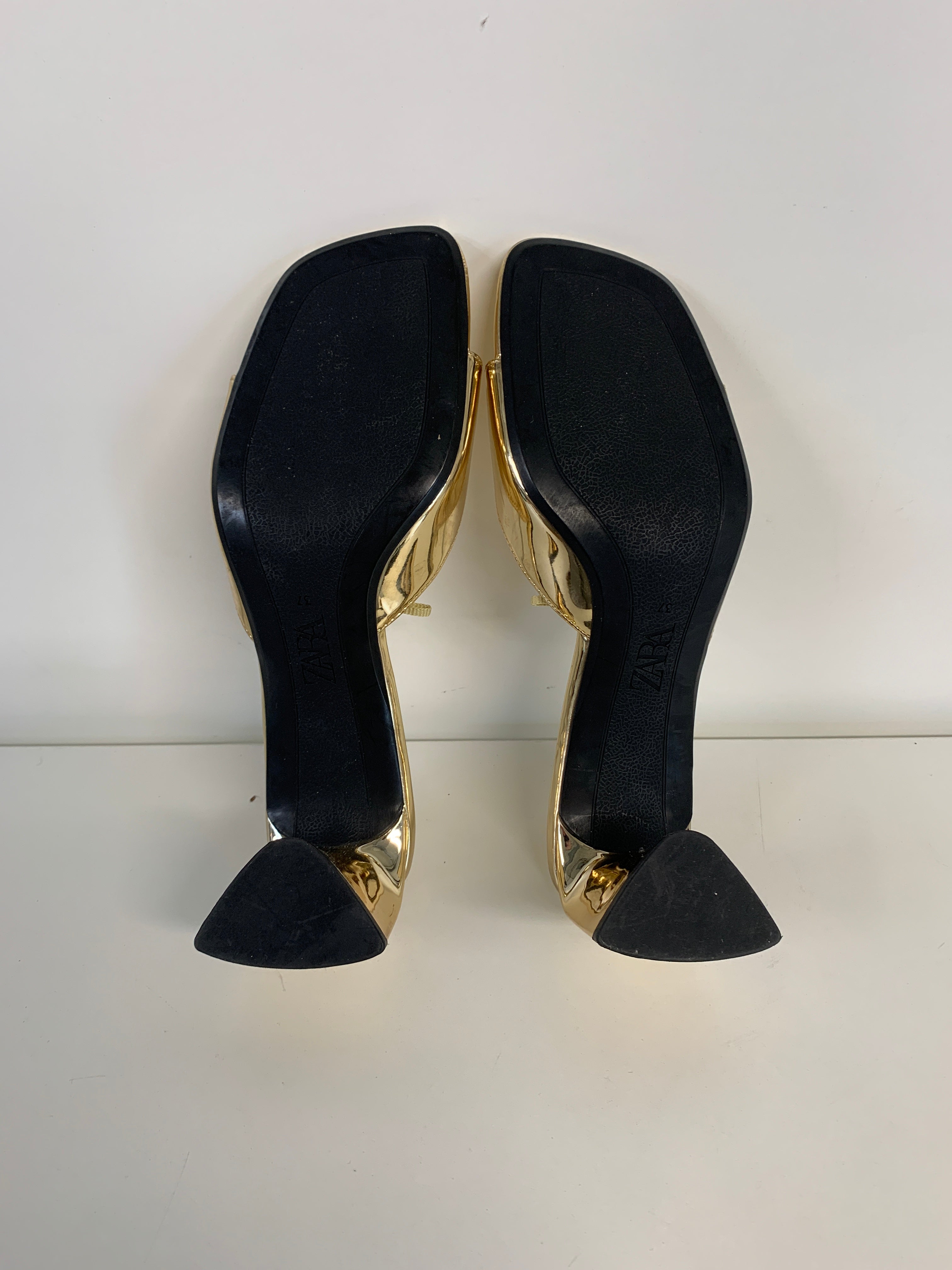 Zara Sko