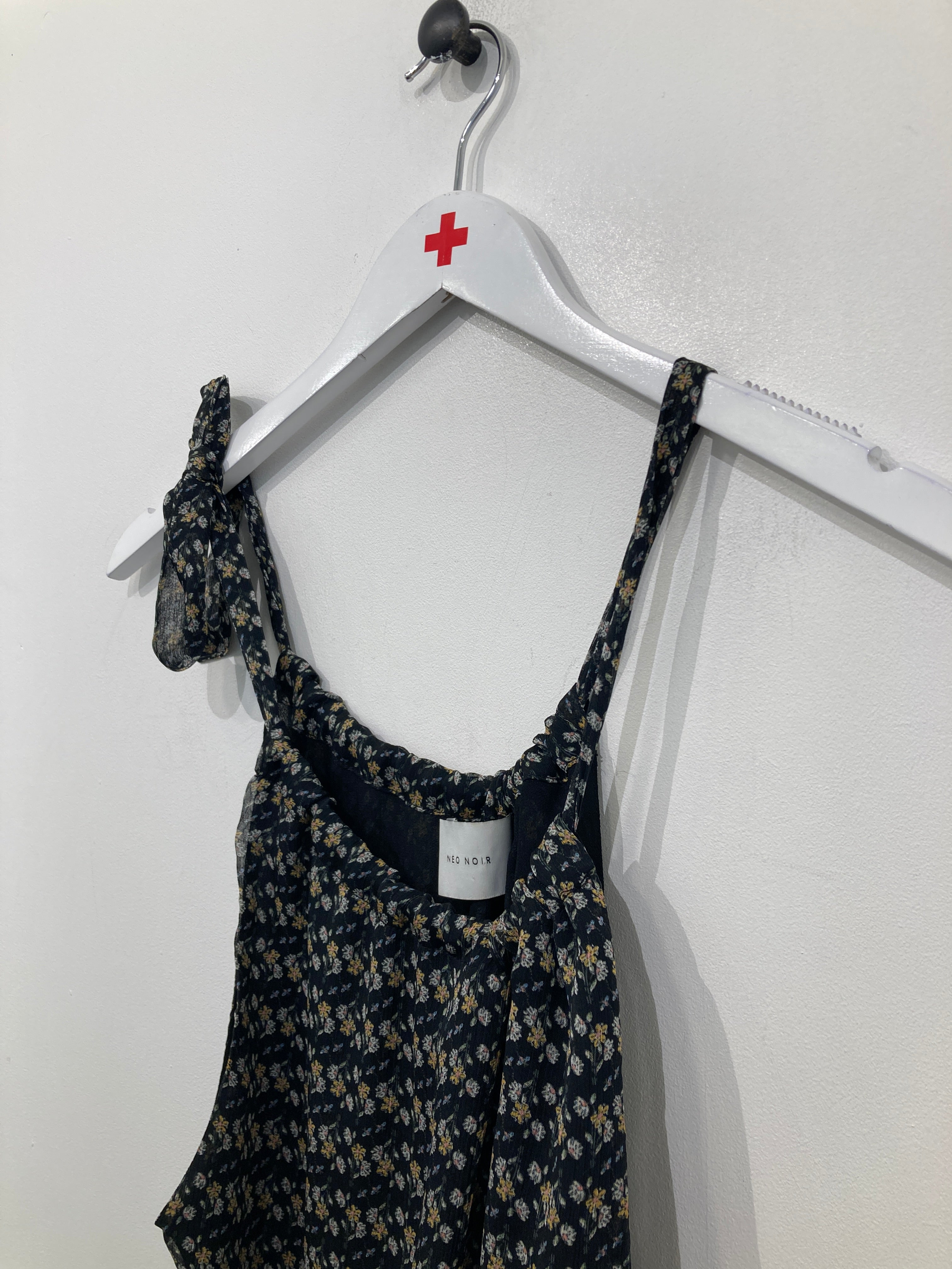 Neo Noir Top
