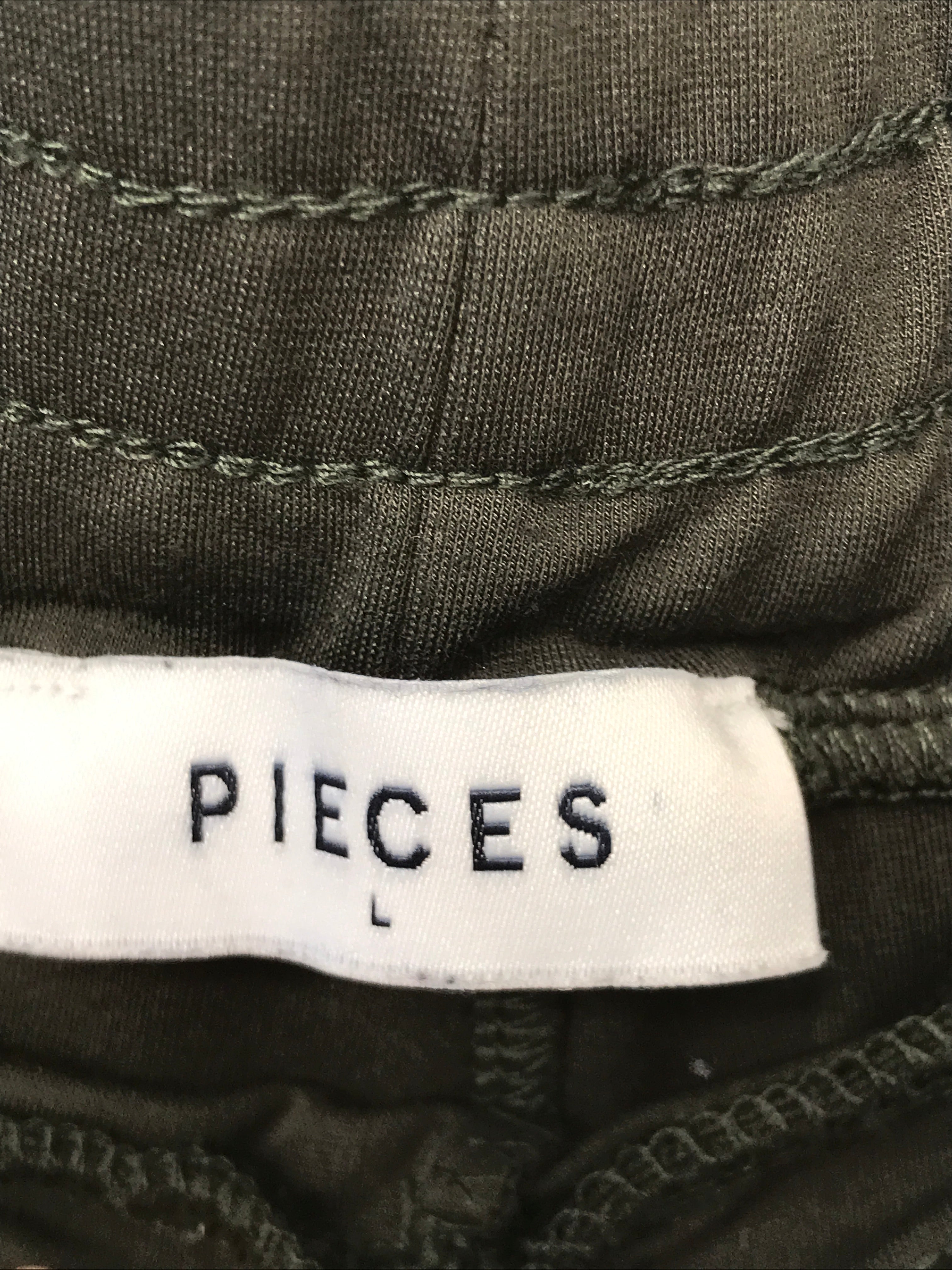 Pieces Bukser