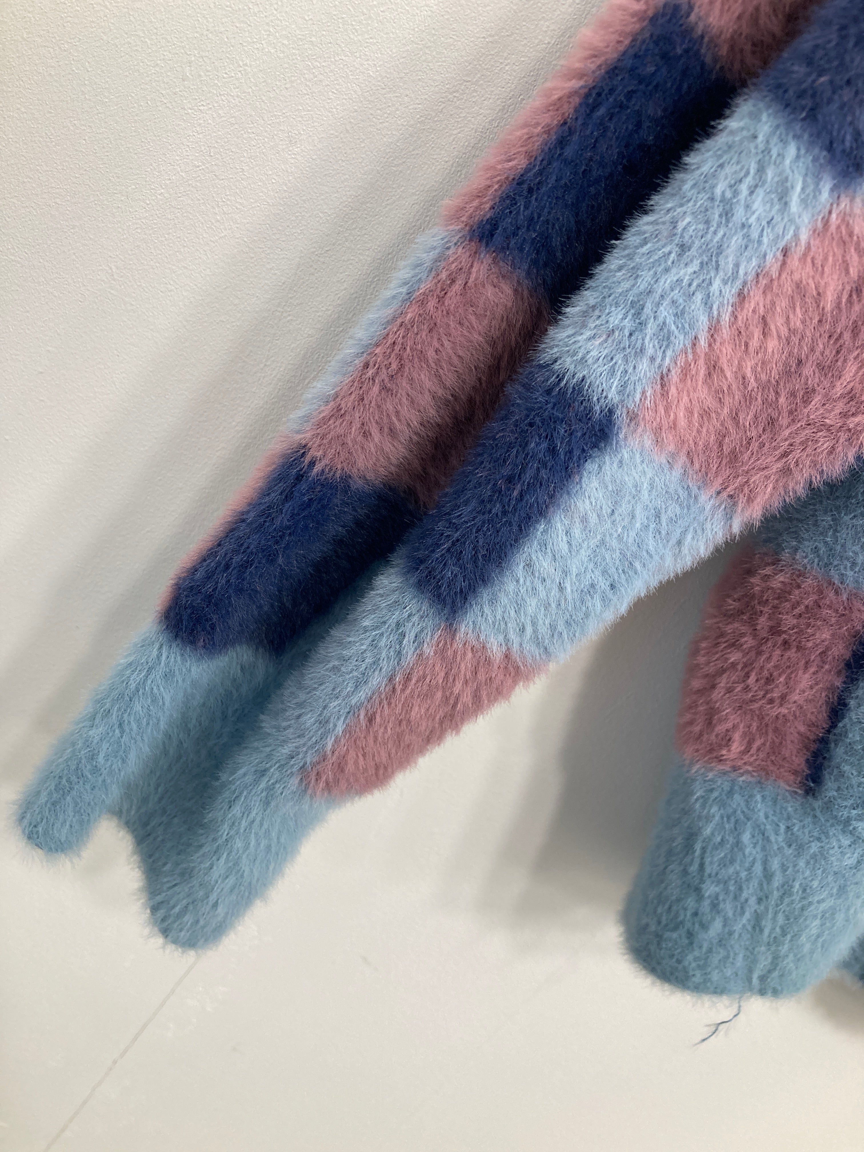 Motel Cardigan