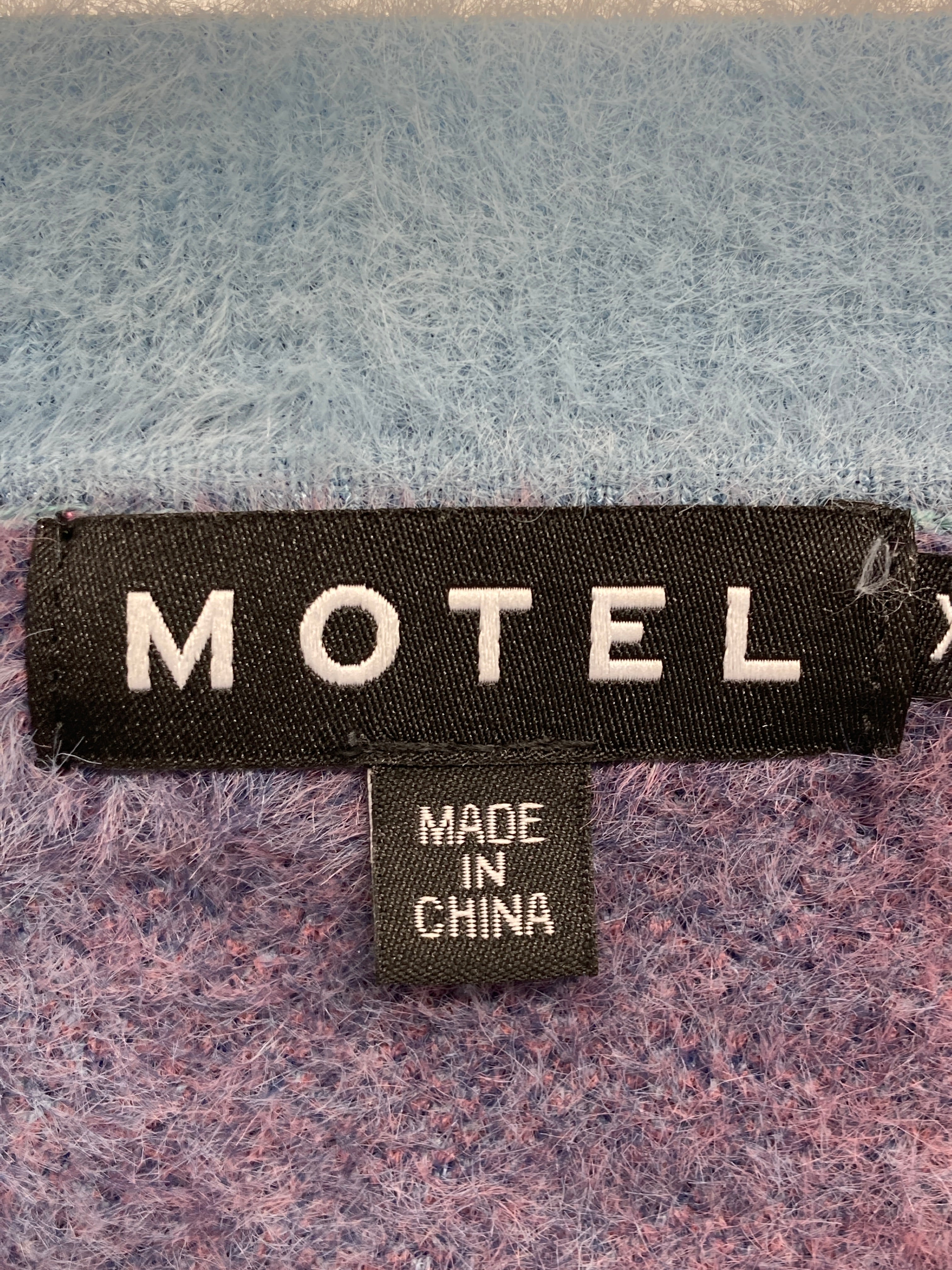 Motel Cardigan