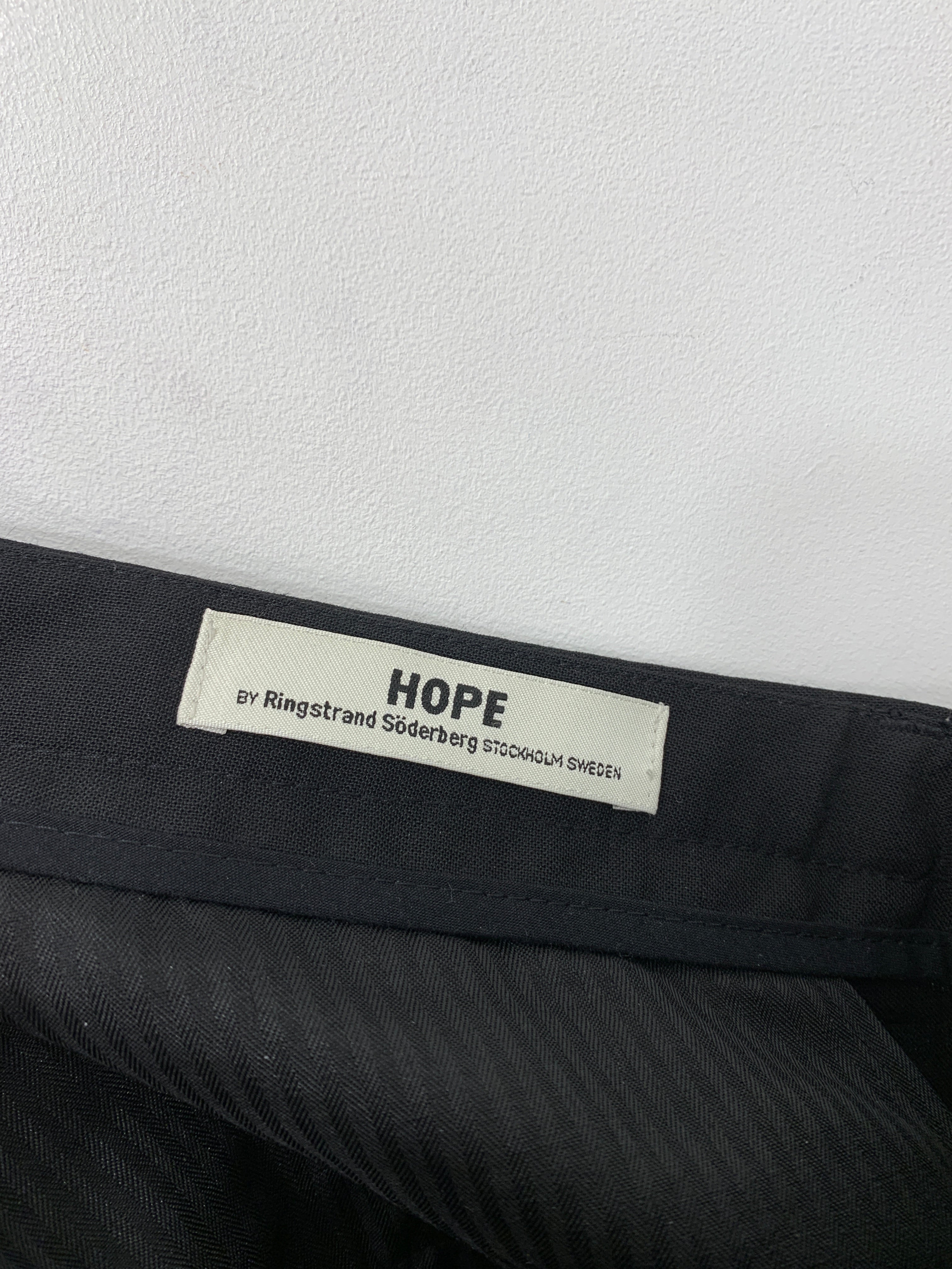 Hope Bukser