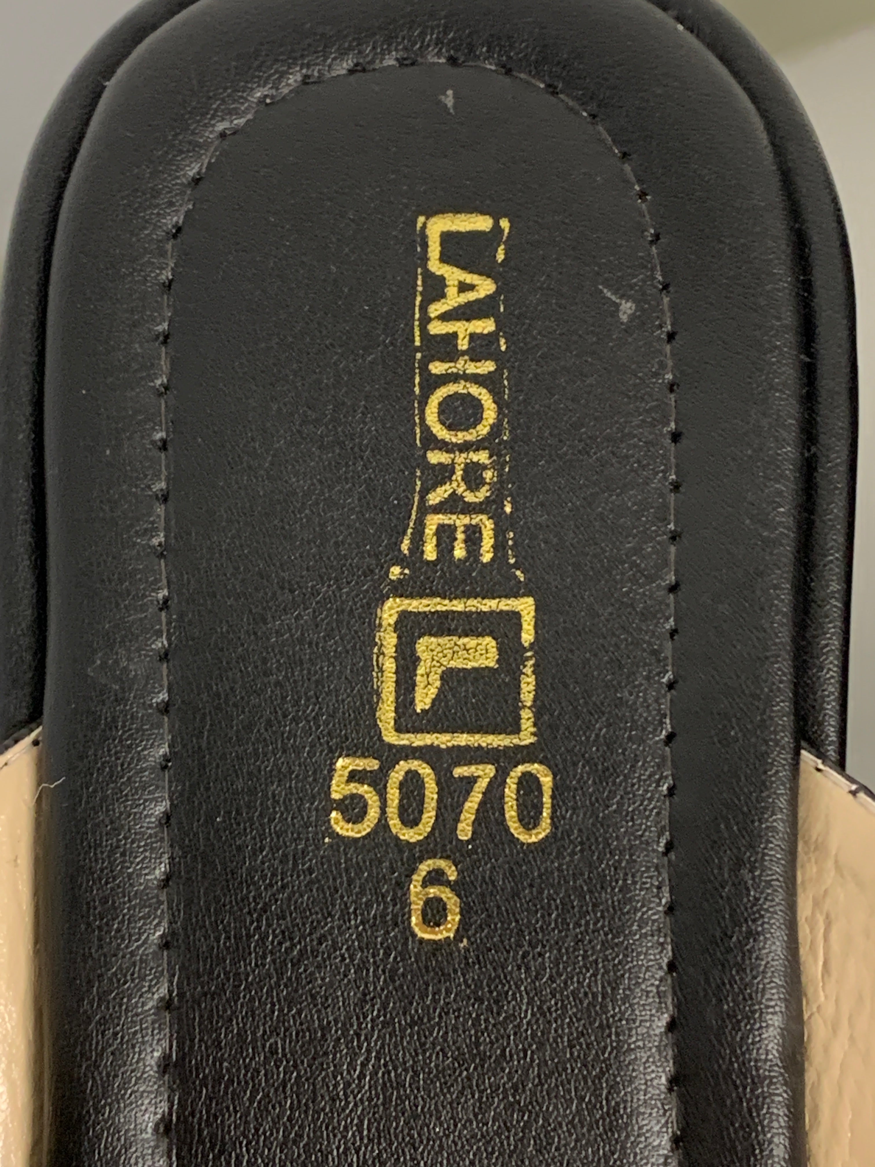 Lahore Sandaler