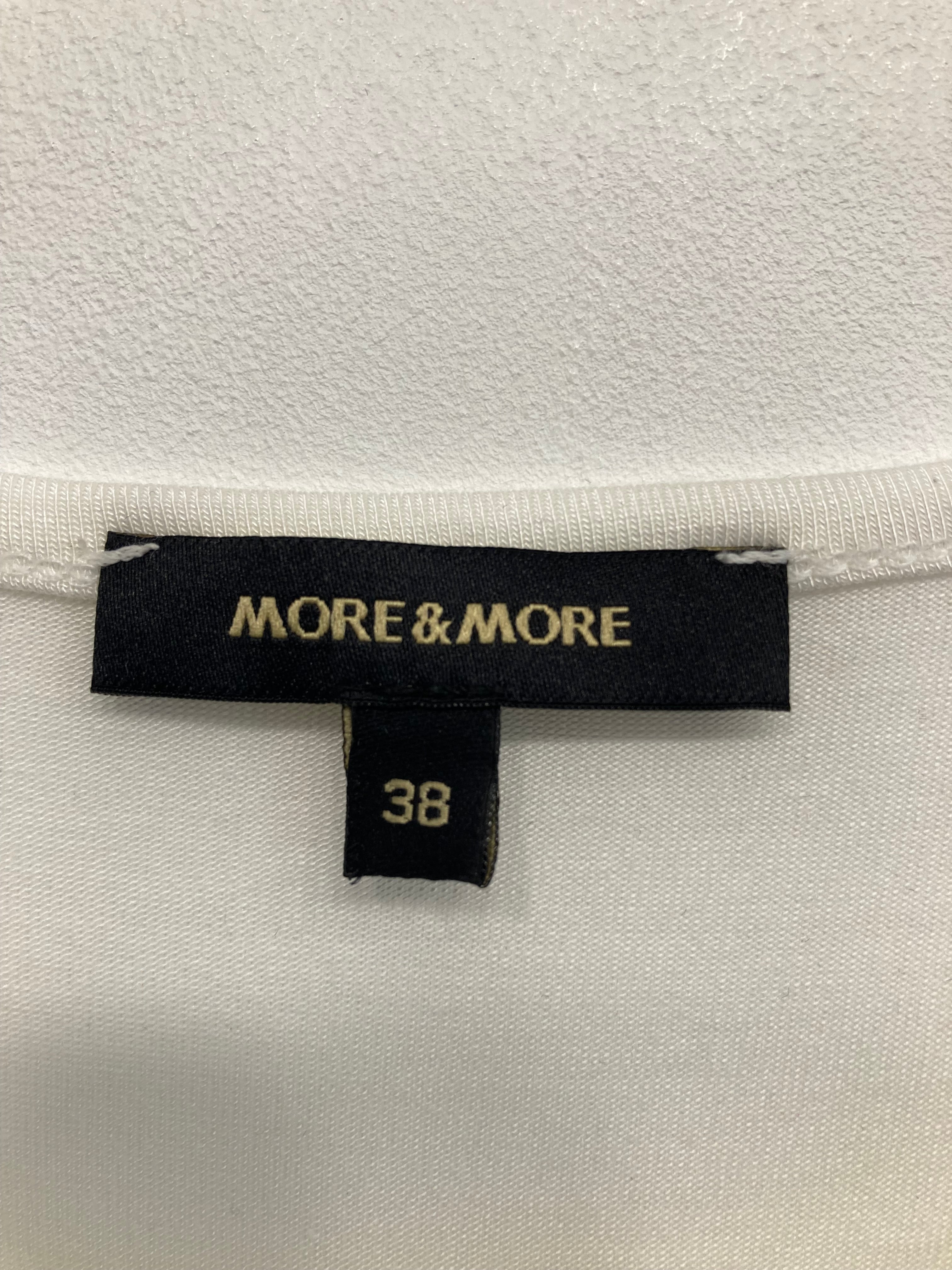 More & More Bluse