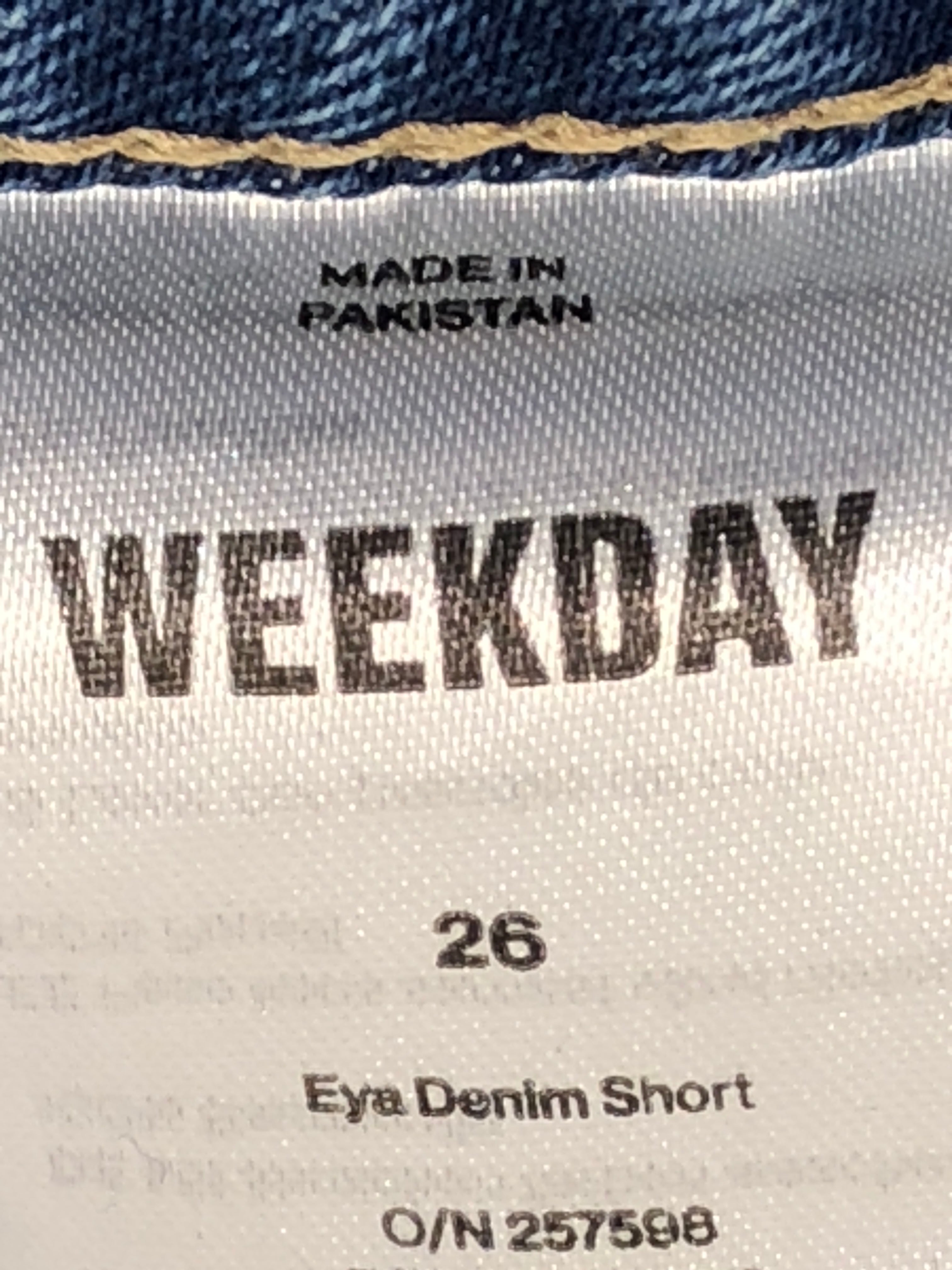 Weekday Shorts
