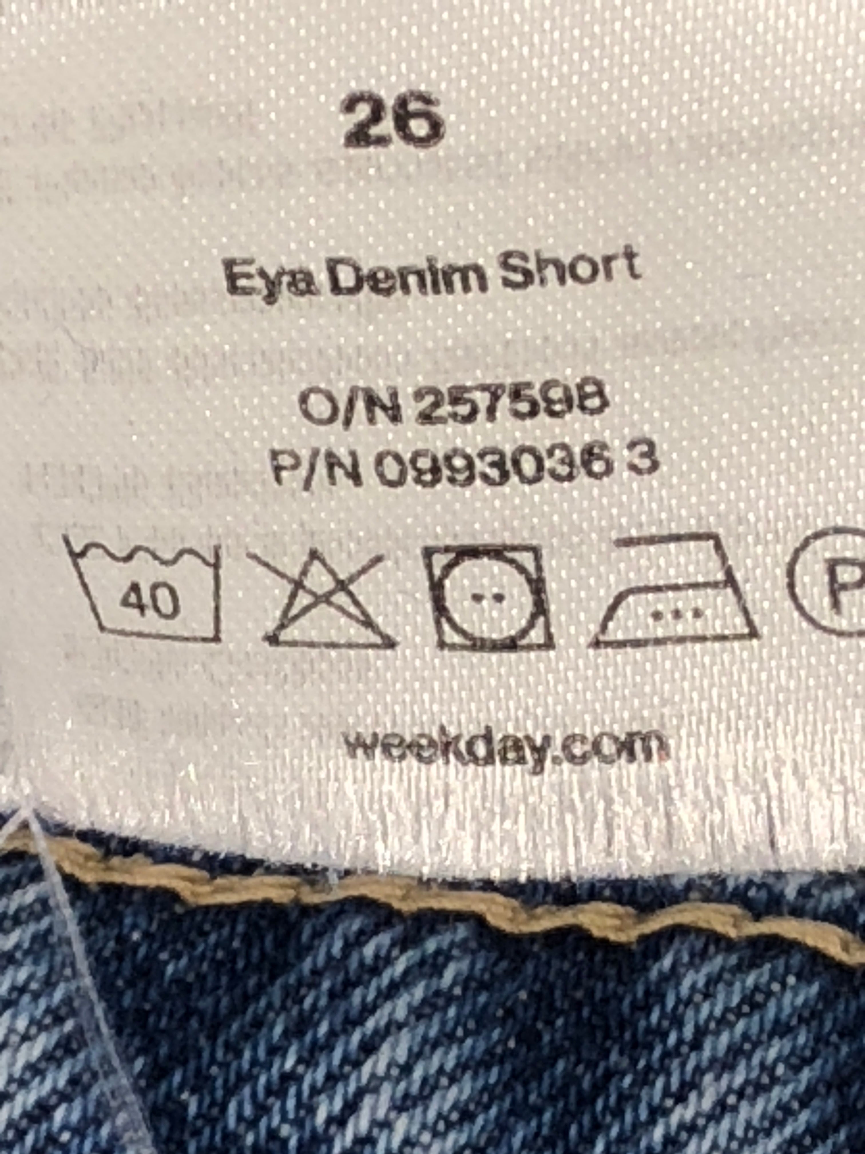 Weekday Shorts