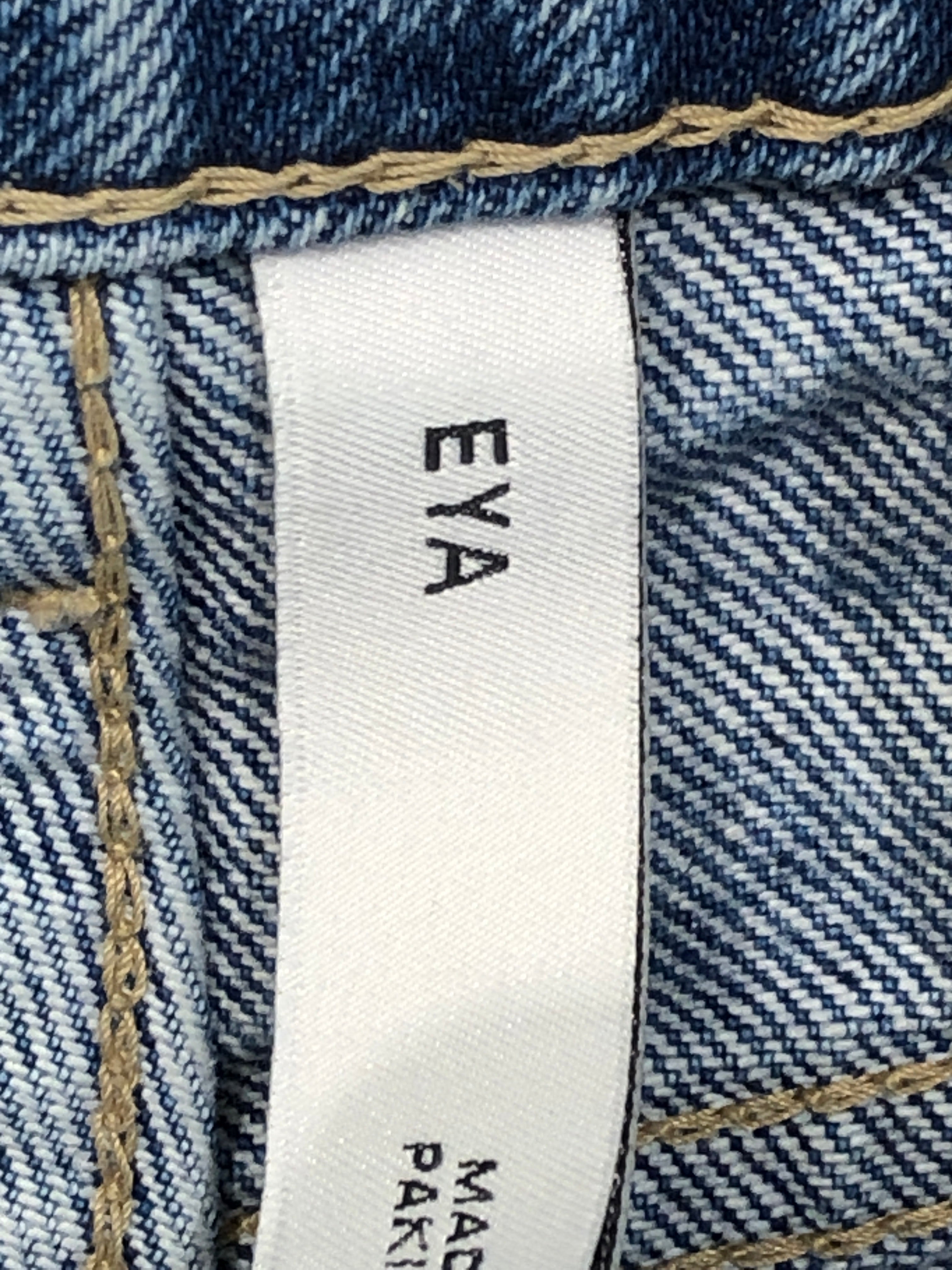 Weekday Shorts