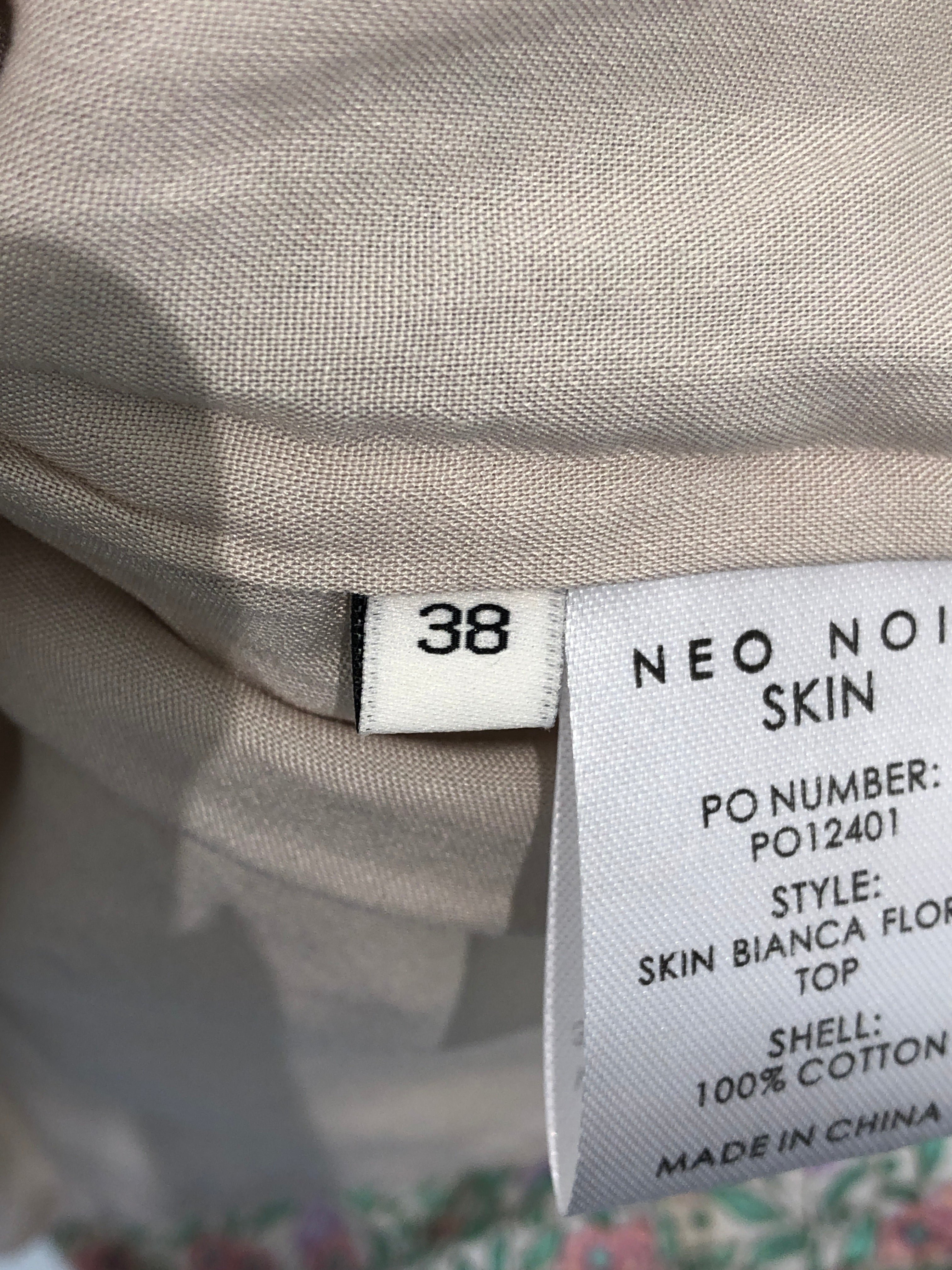 Neo Noir Top