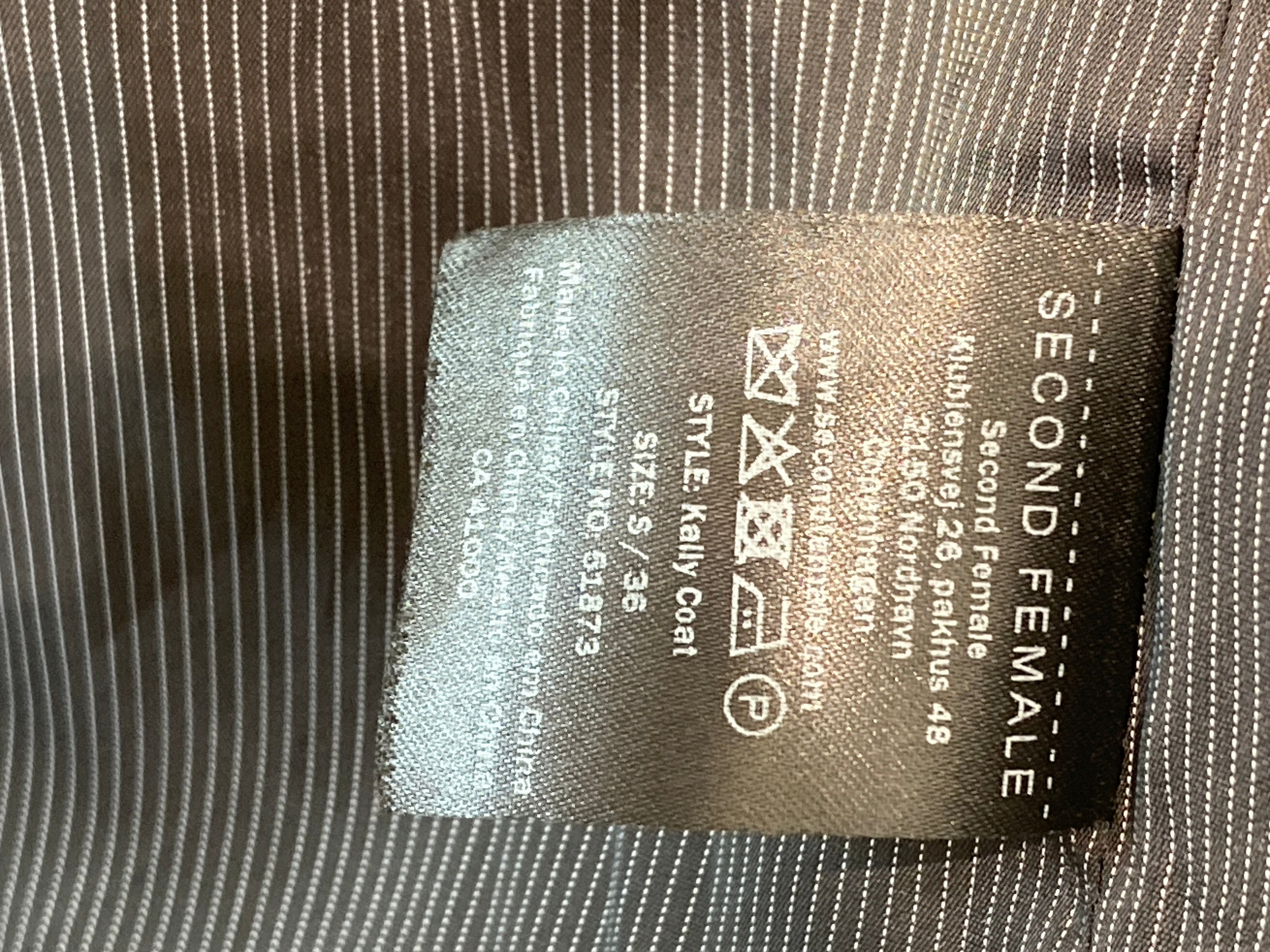 Second Female Frakke