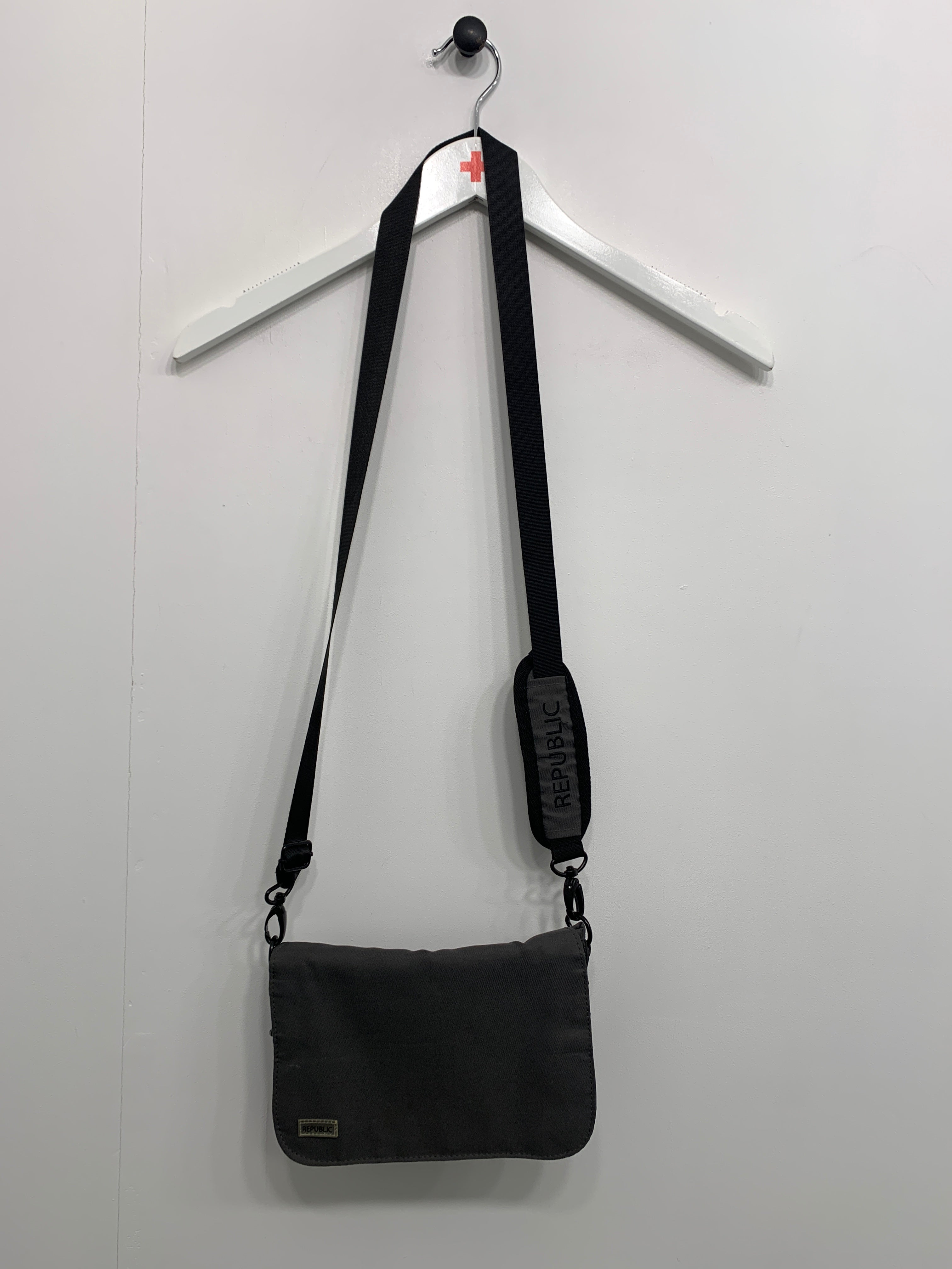 Republic Skulder Taske
