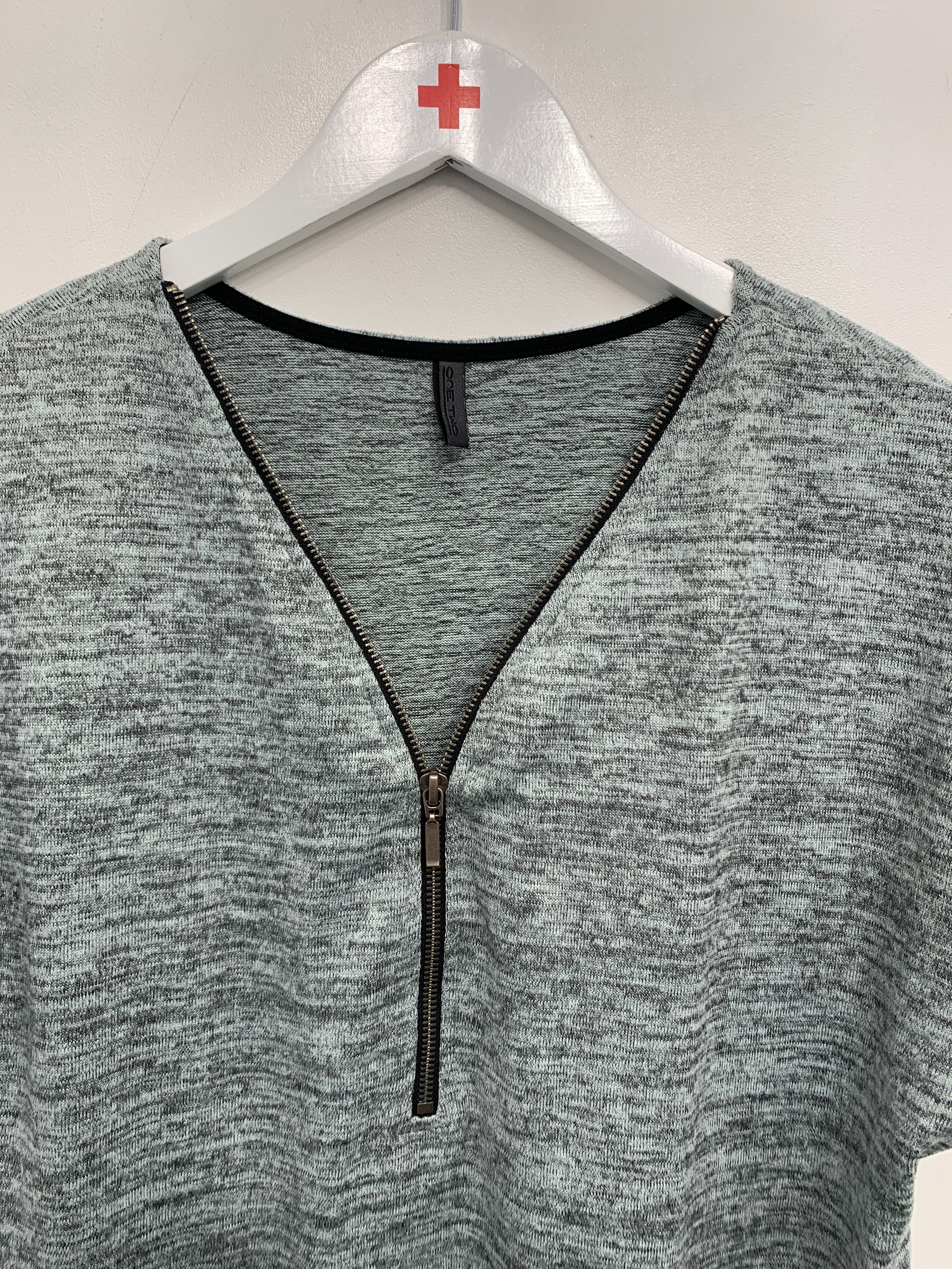 LUXZUZ // ONE TWO Bluse