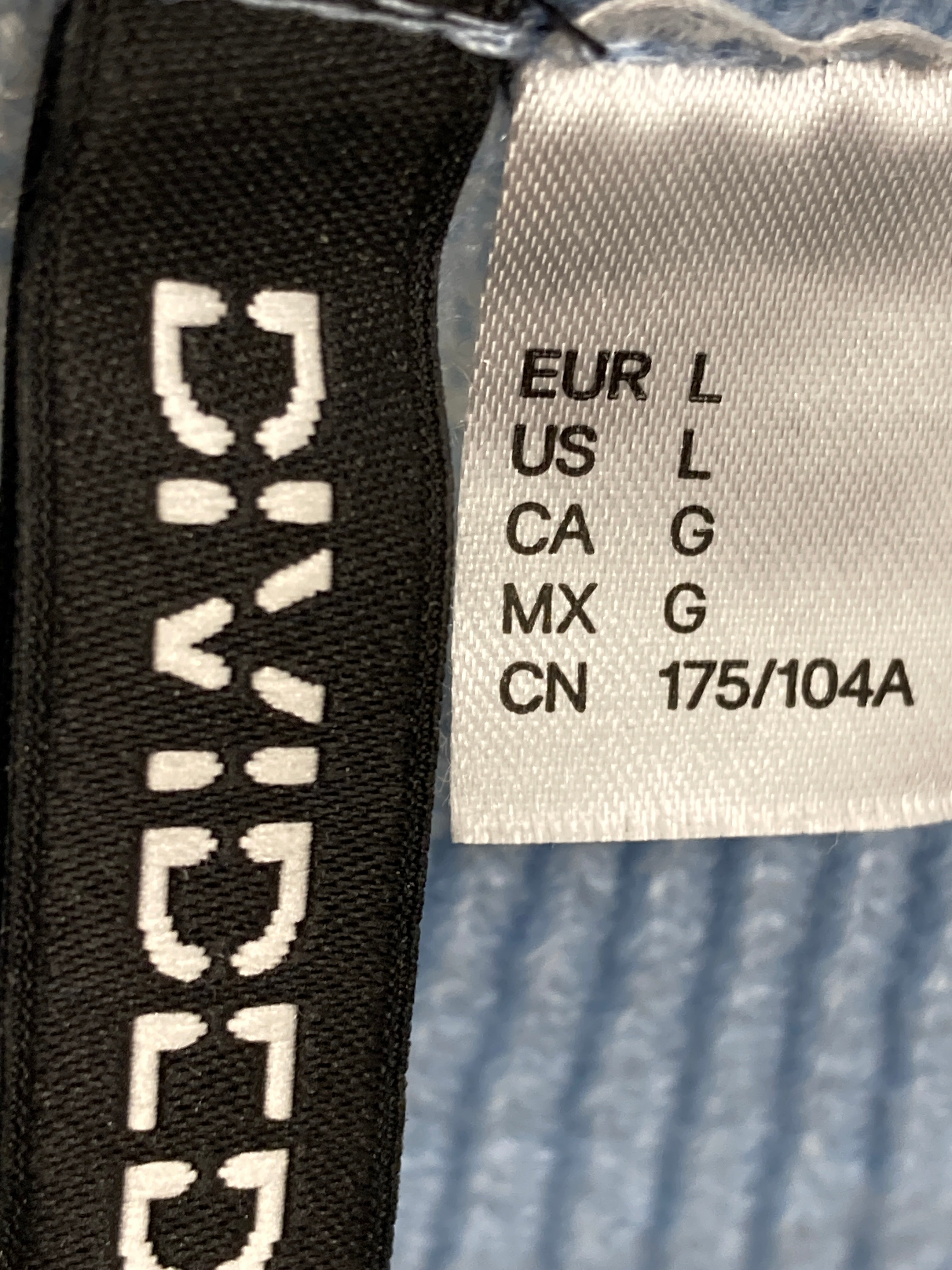 H&M Divided Strik