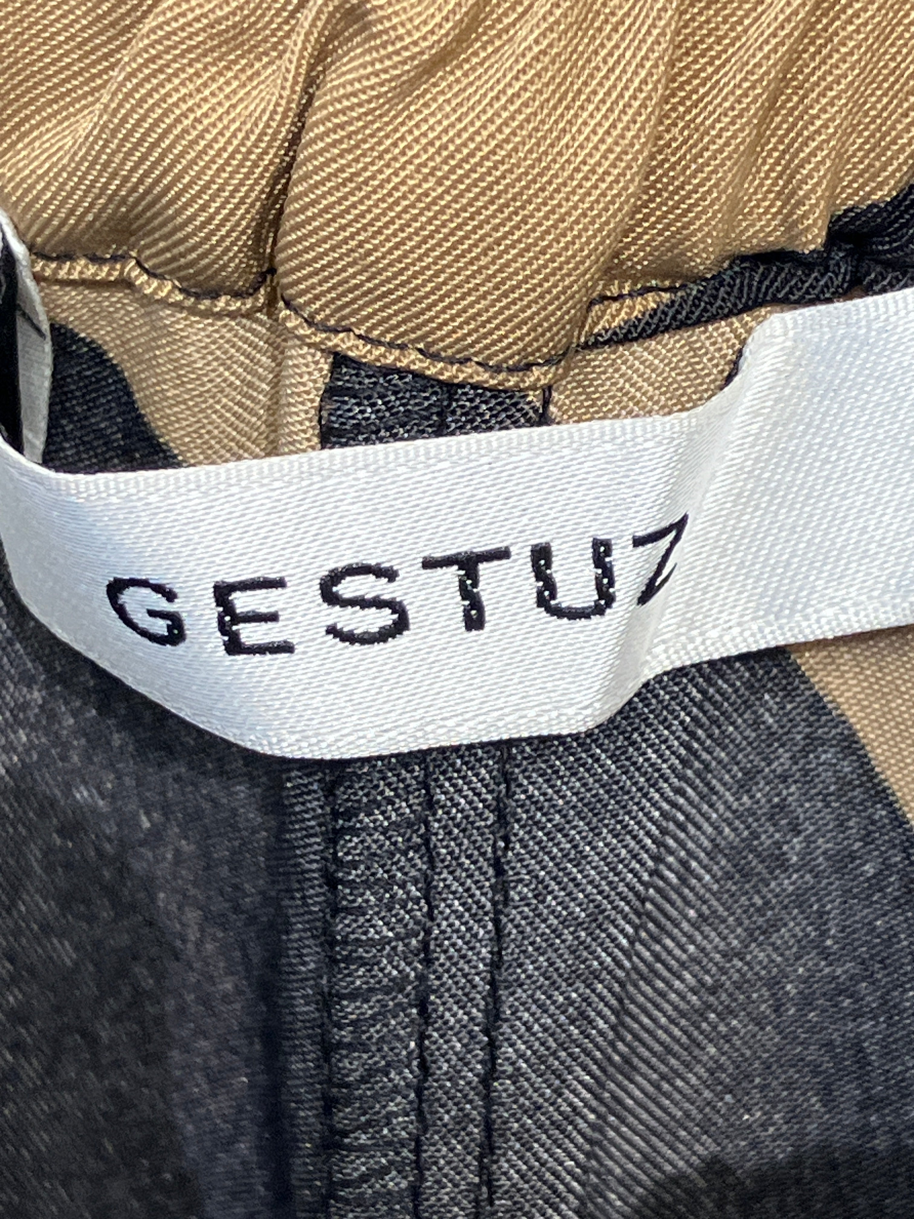 Gestuz Bukser