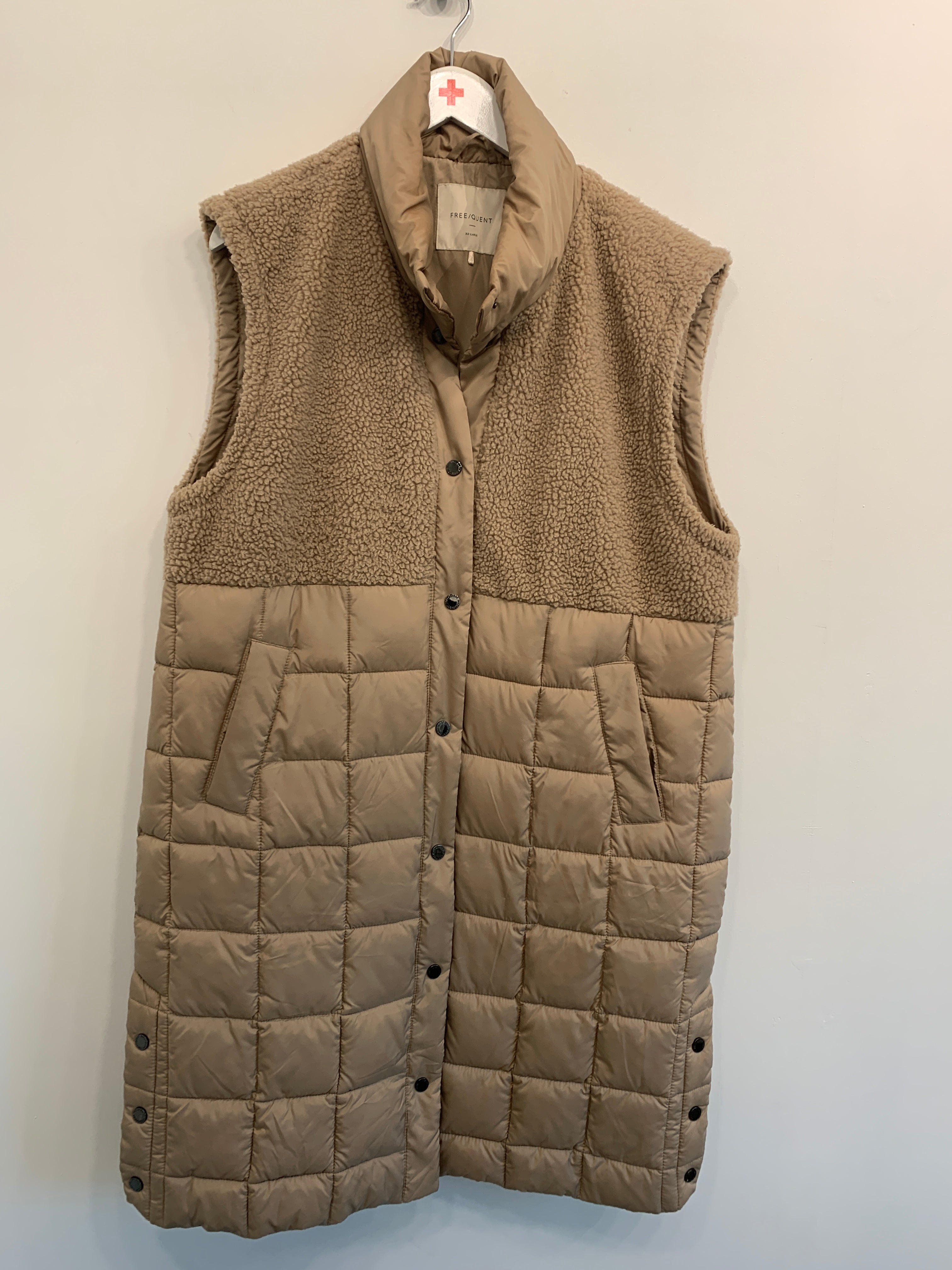 Free Quent Vest
