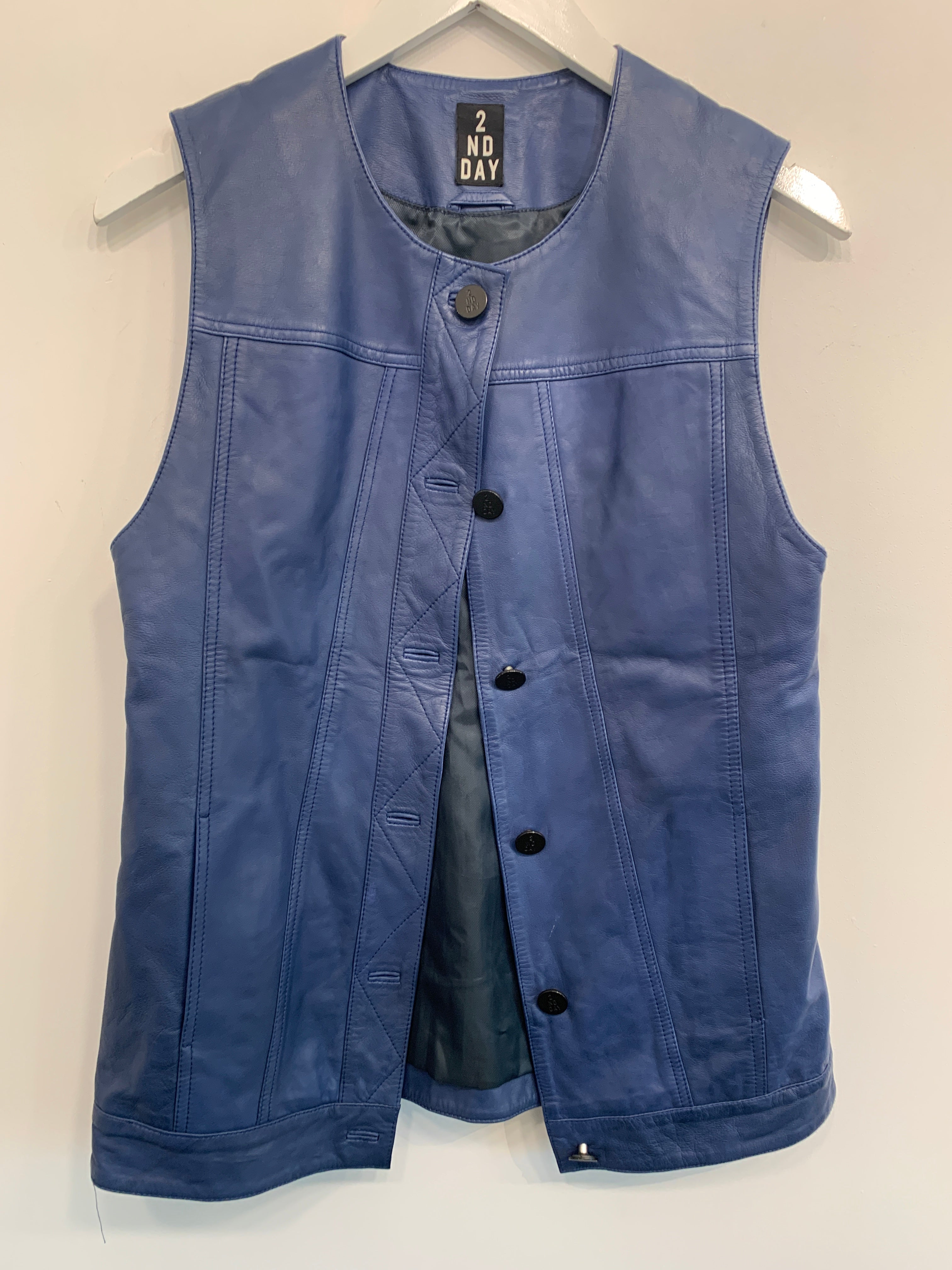 2ND DAY  Vest