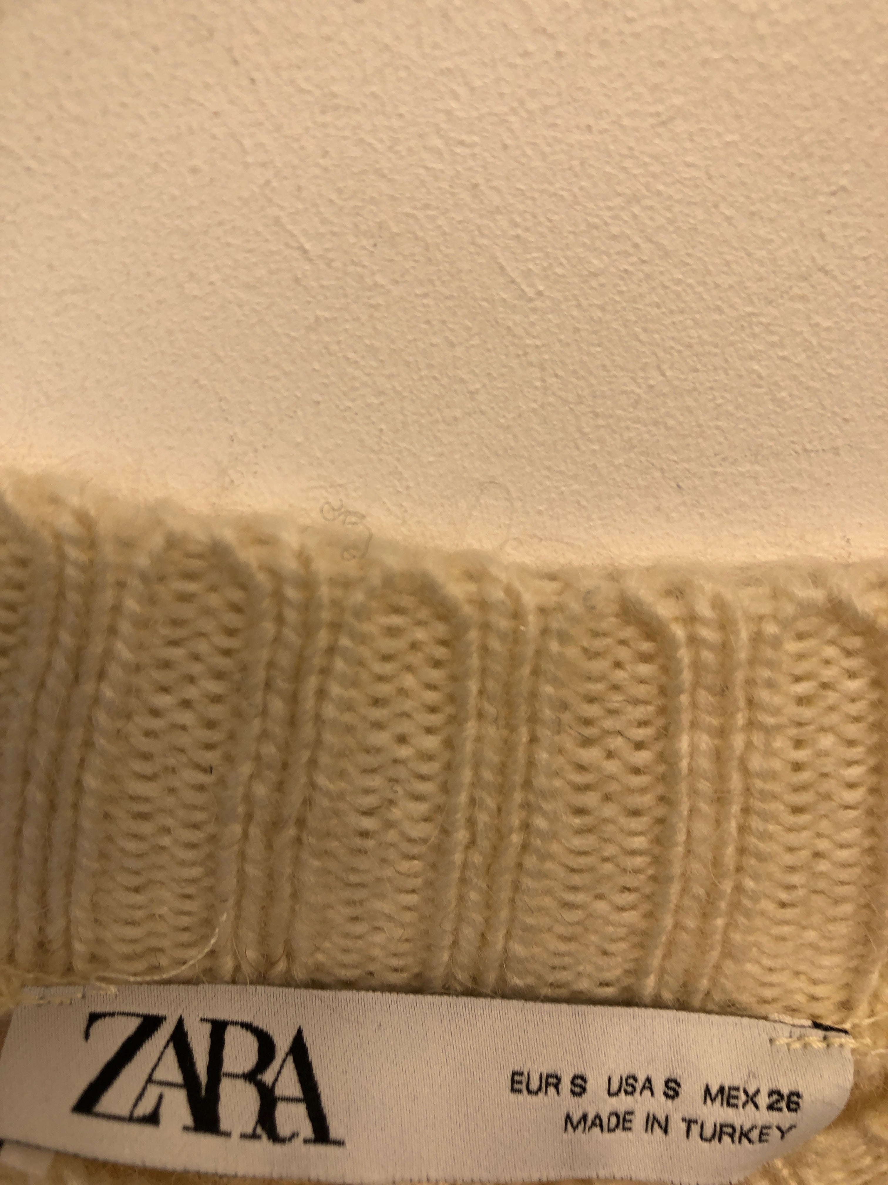 Zara Striktrøje