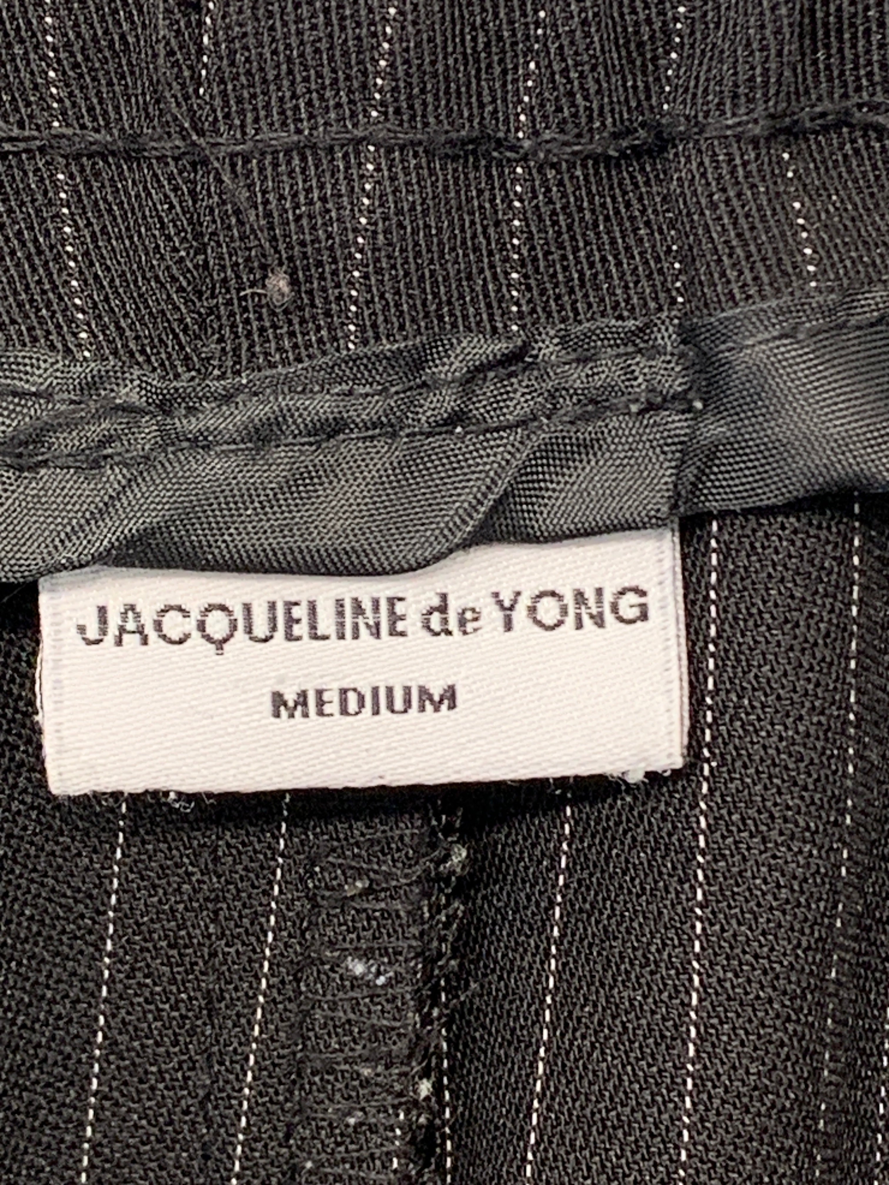 Jacqueline De Yong Bukser
