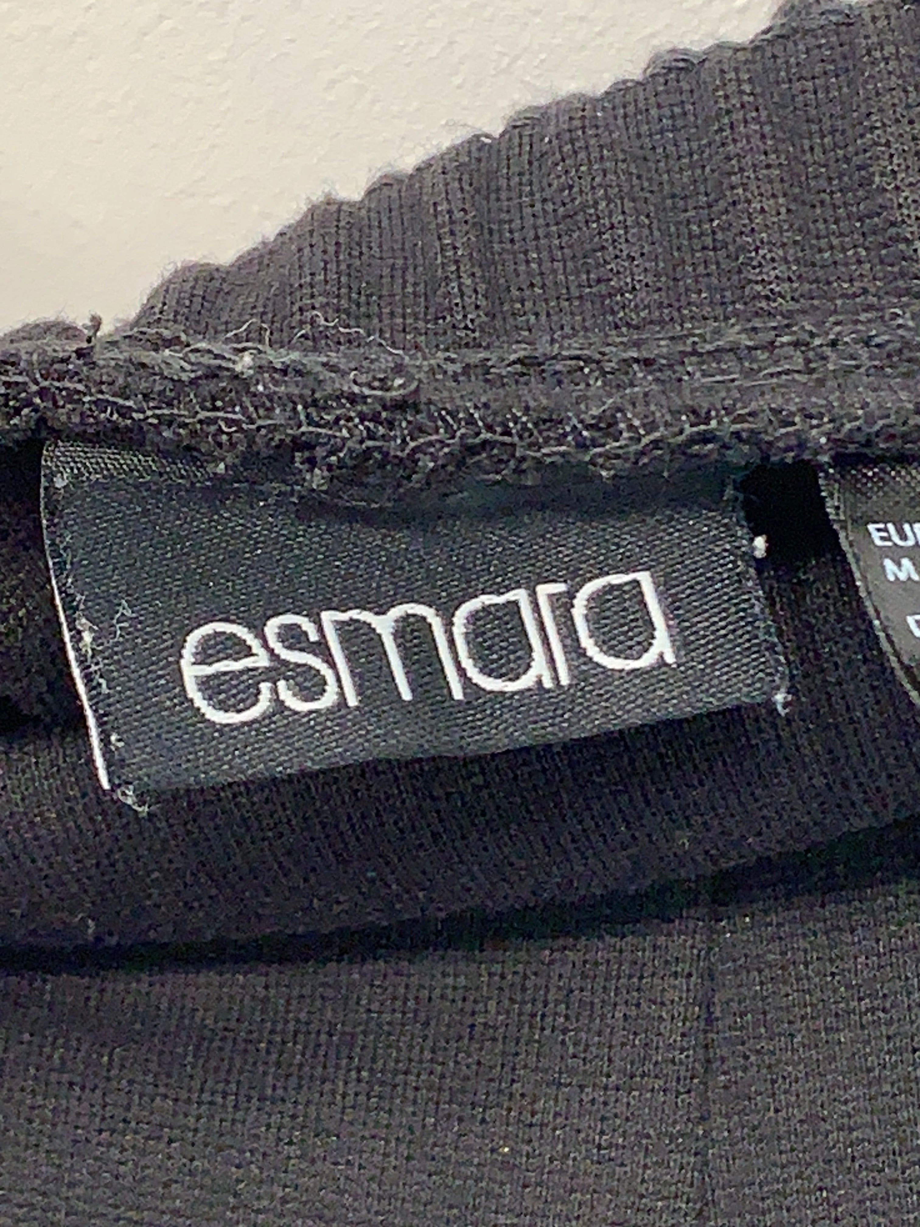 Esmara Bukser