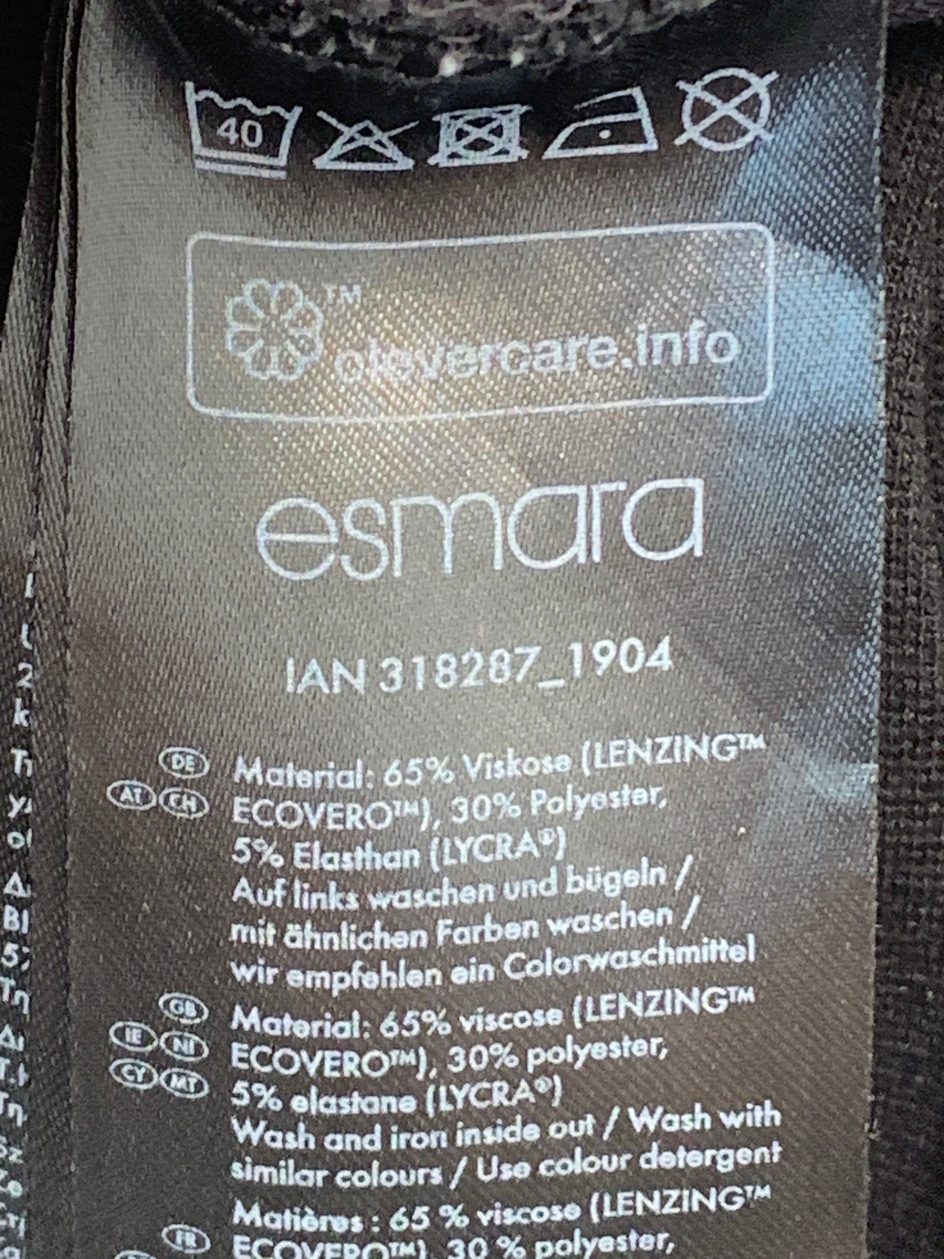 Esmara Bukser