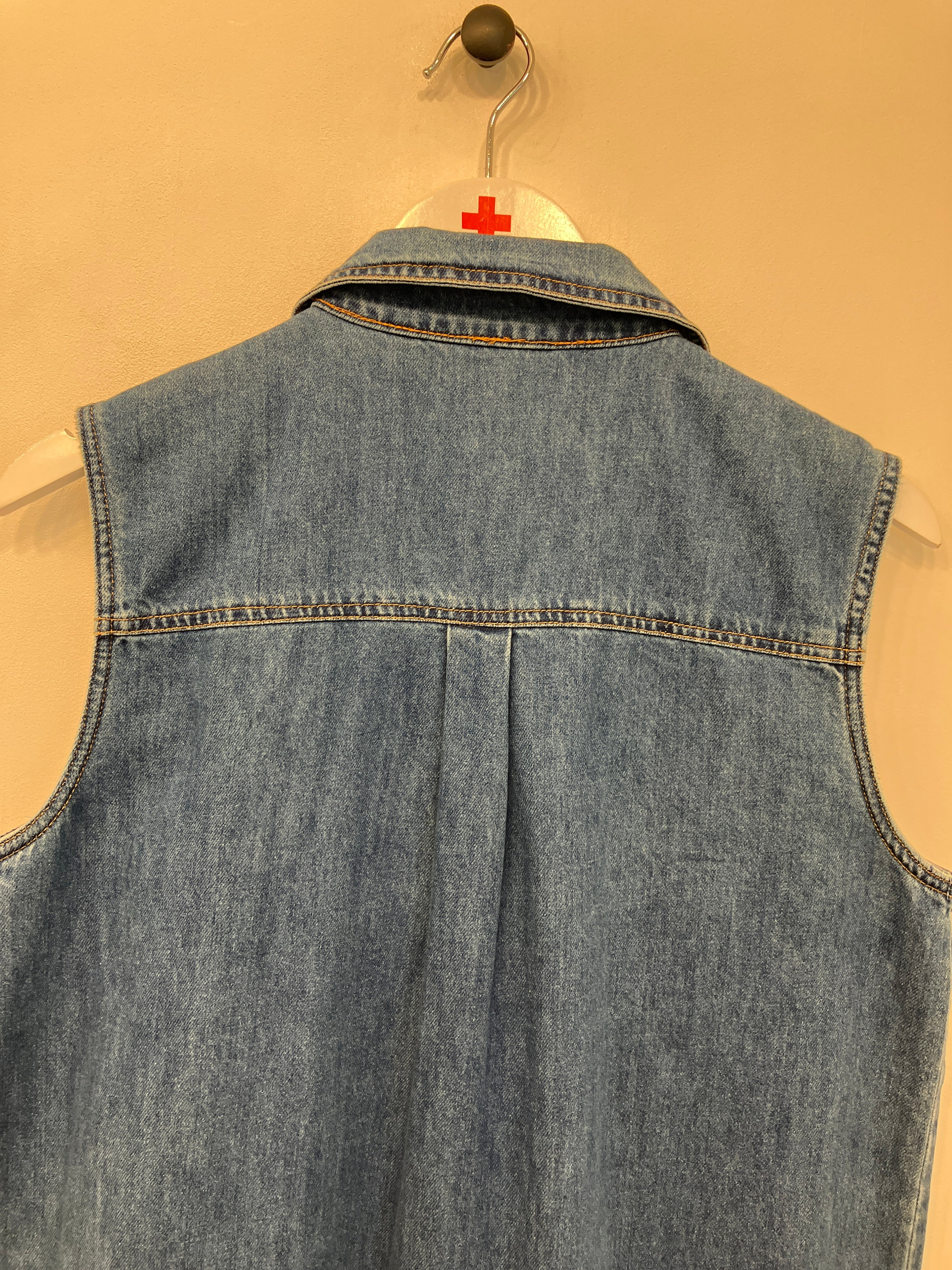 B Young Vest