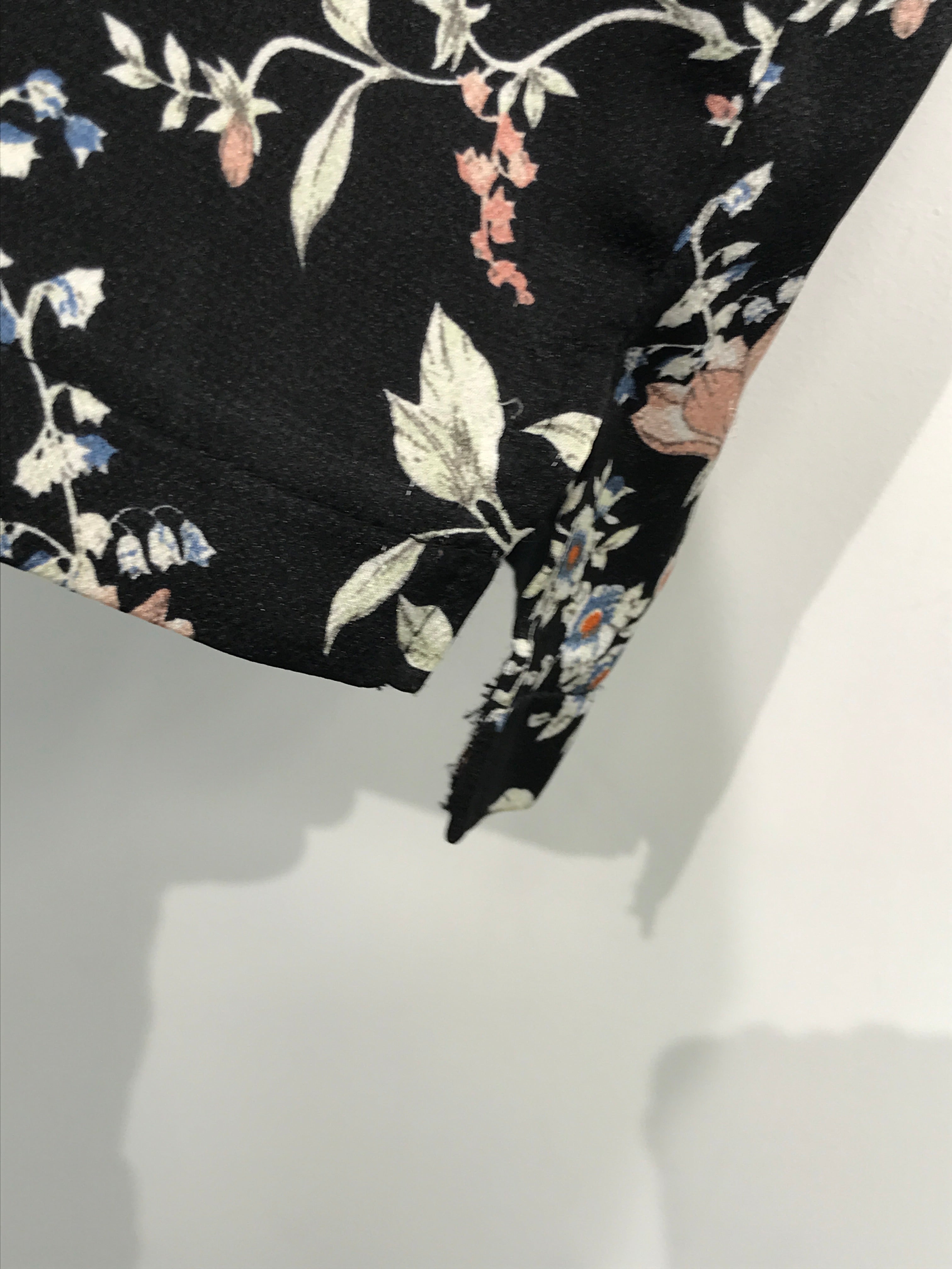 Neo Noir Bluse