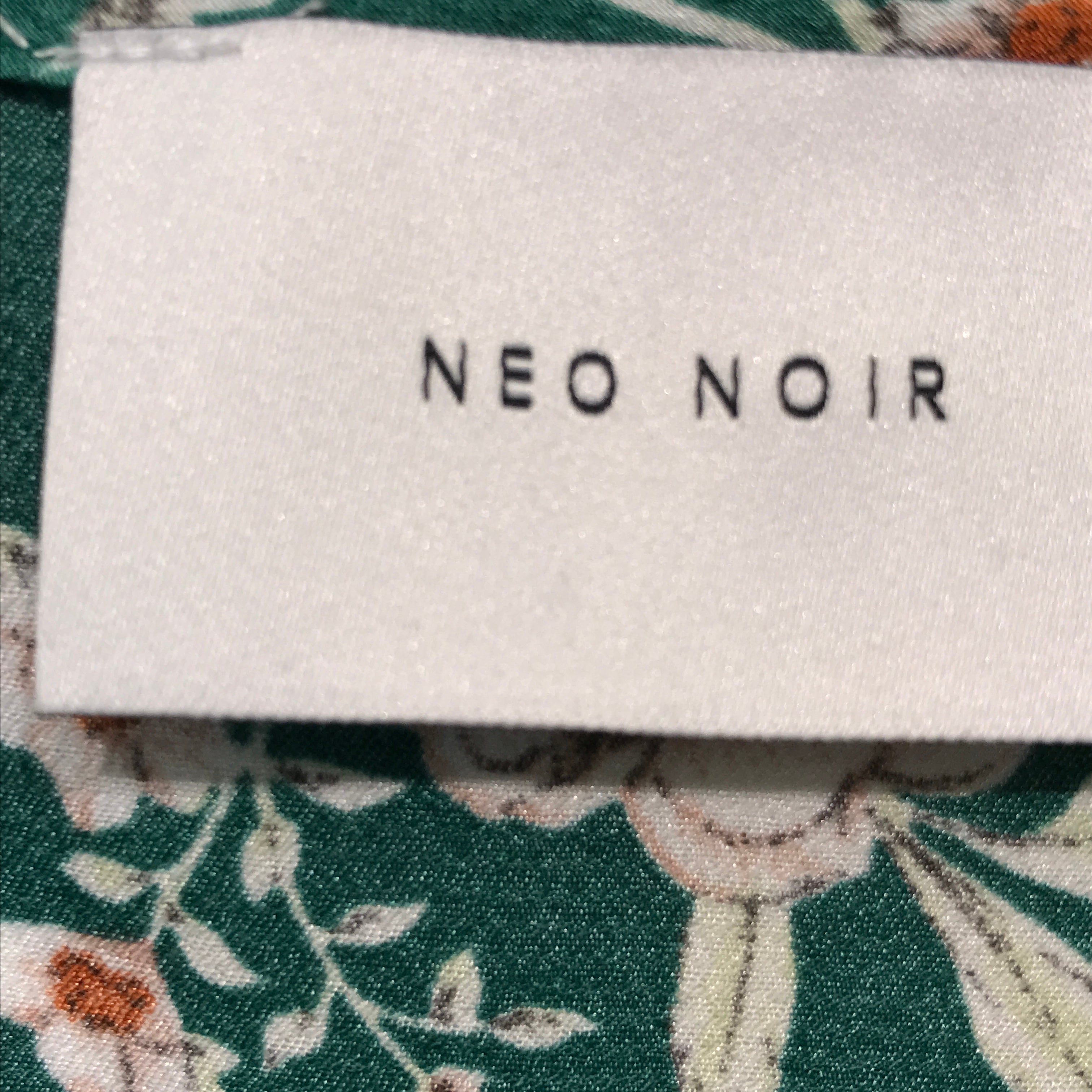 Neo Noir Bluse