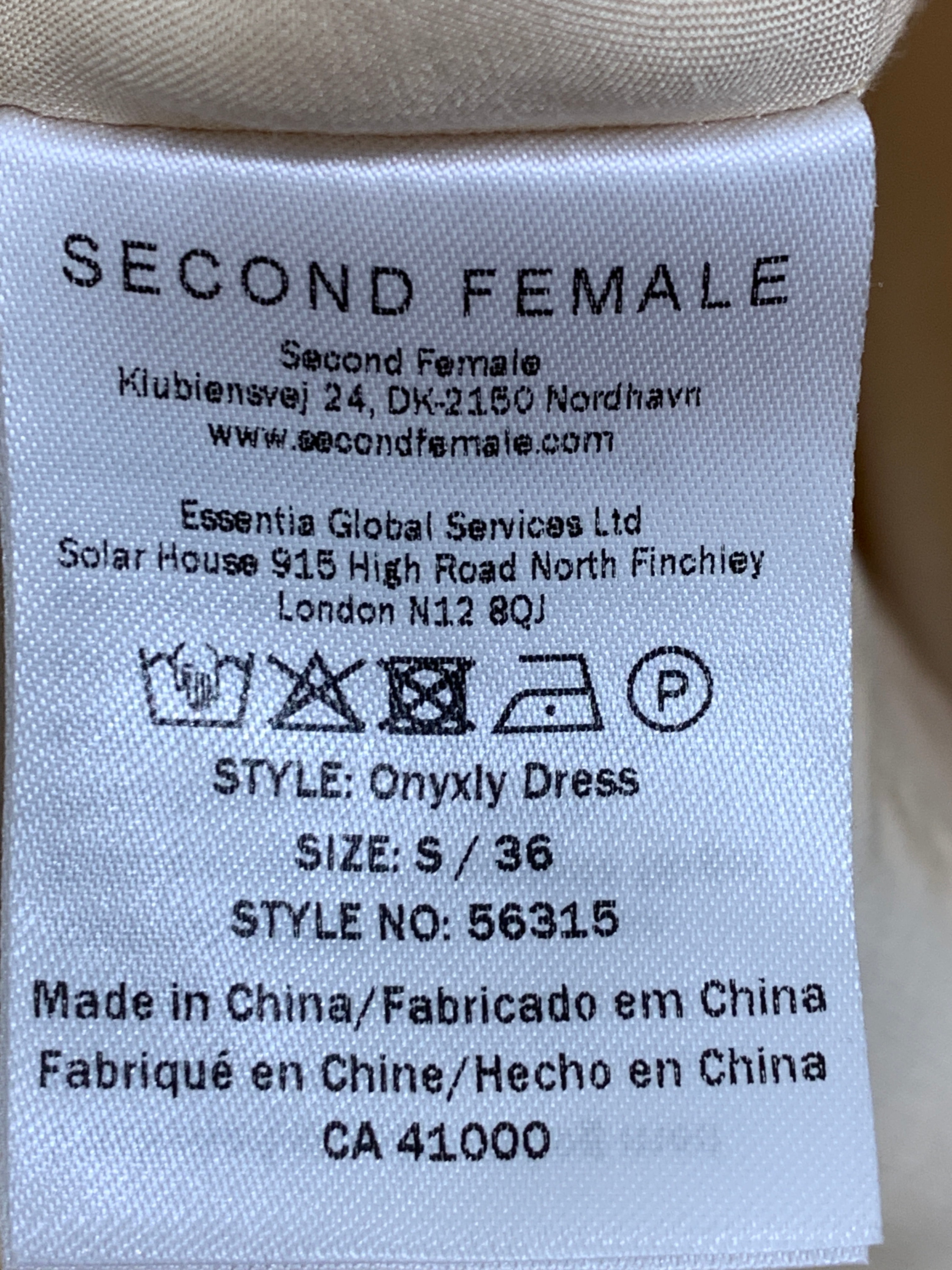 Second Female Kjole