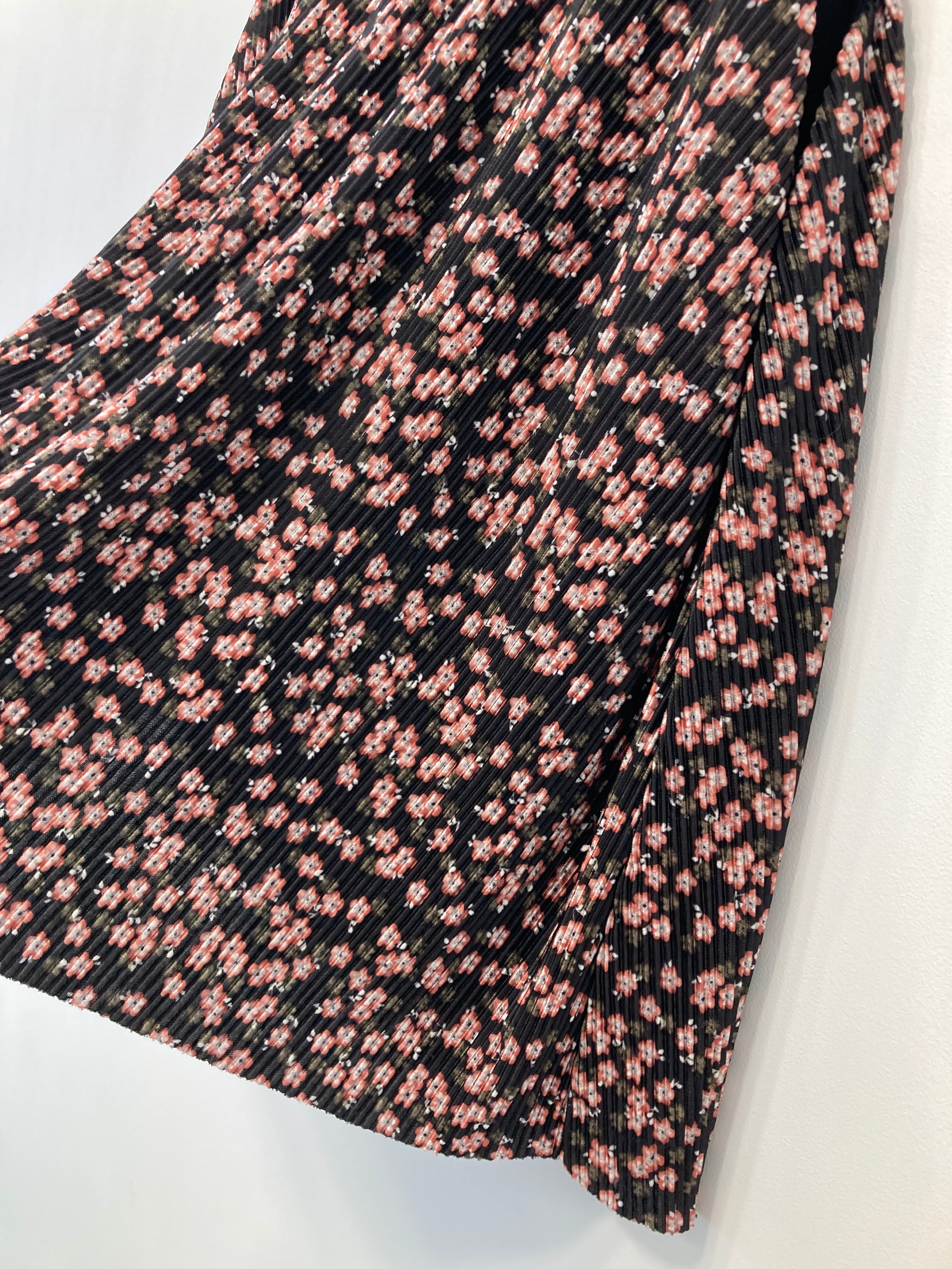 Pieces Top