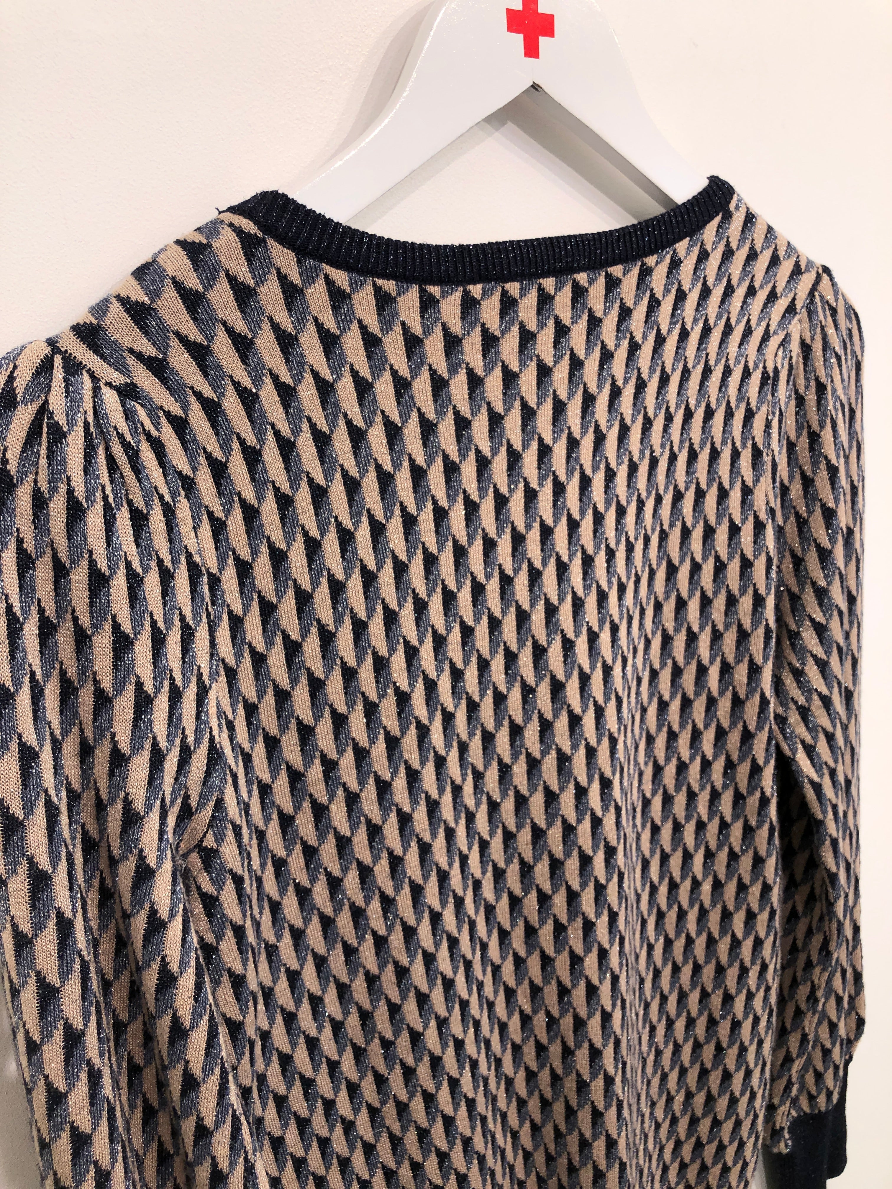 Neo Noir Bluse