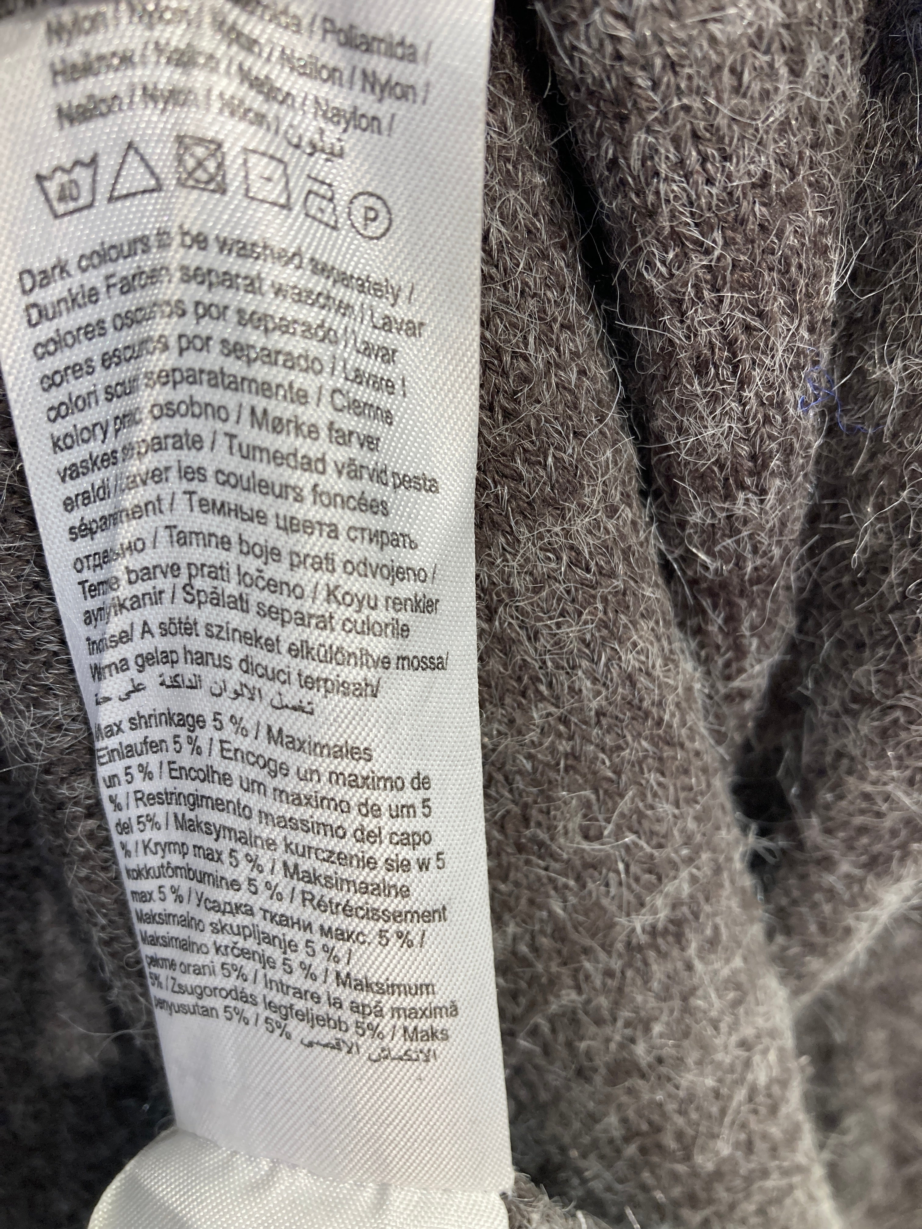 Vila Cardigan