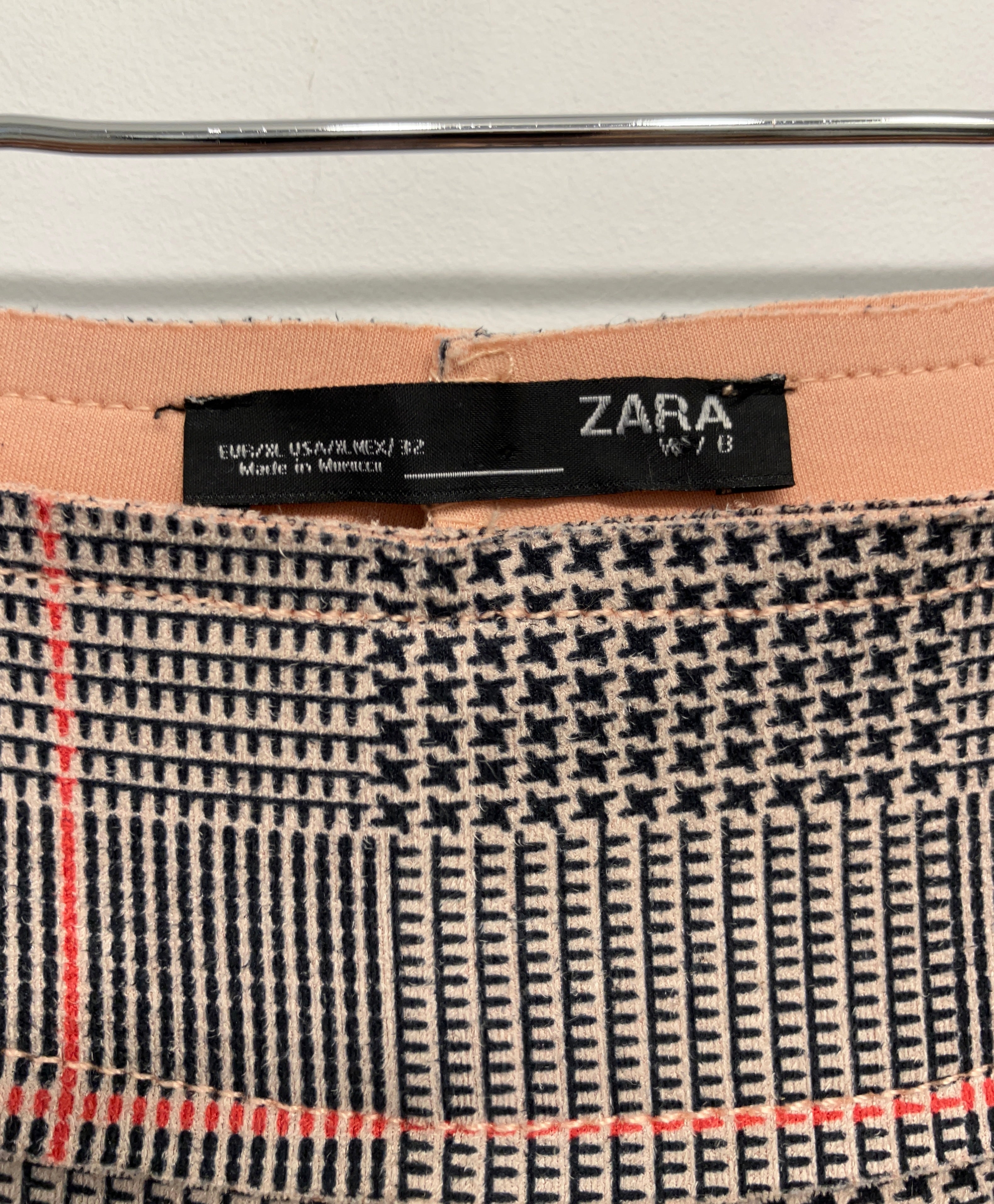 Zara Bukser