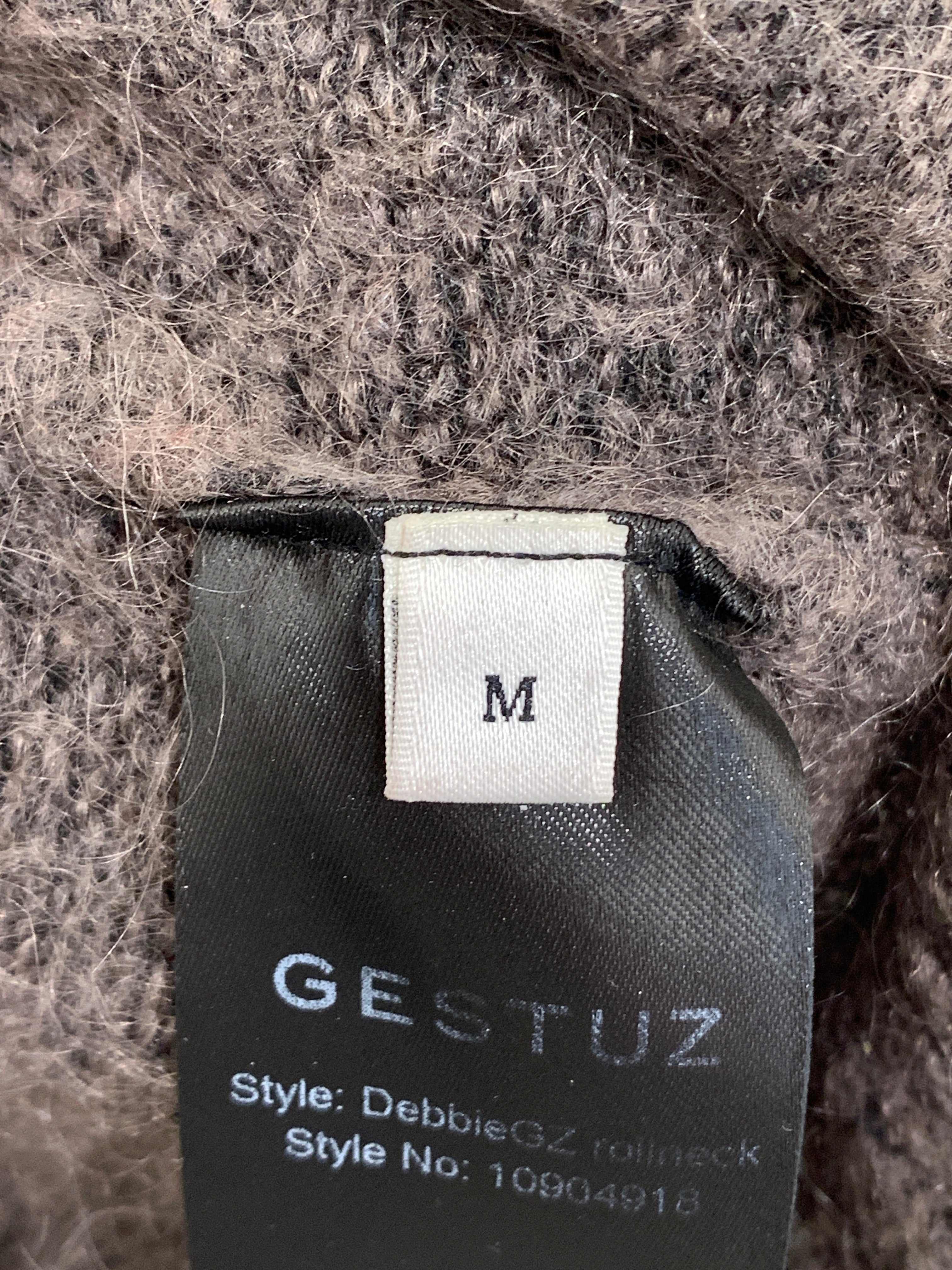 Gestuz Strik