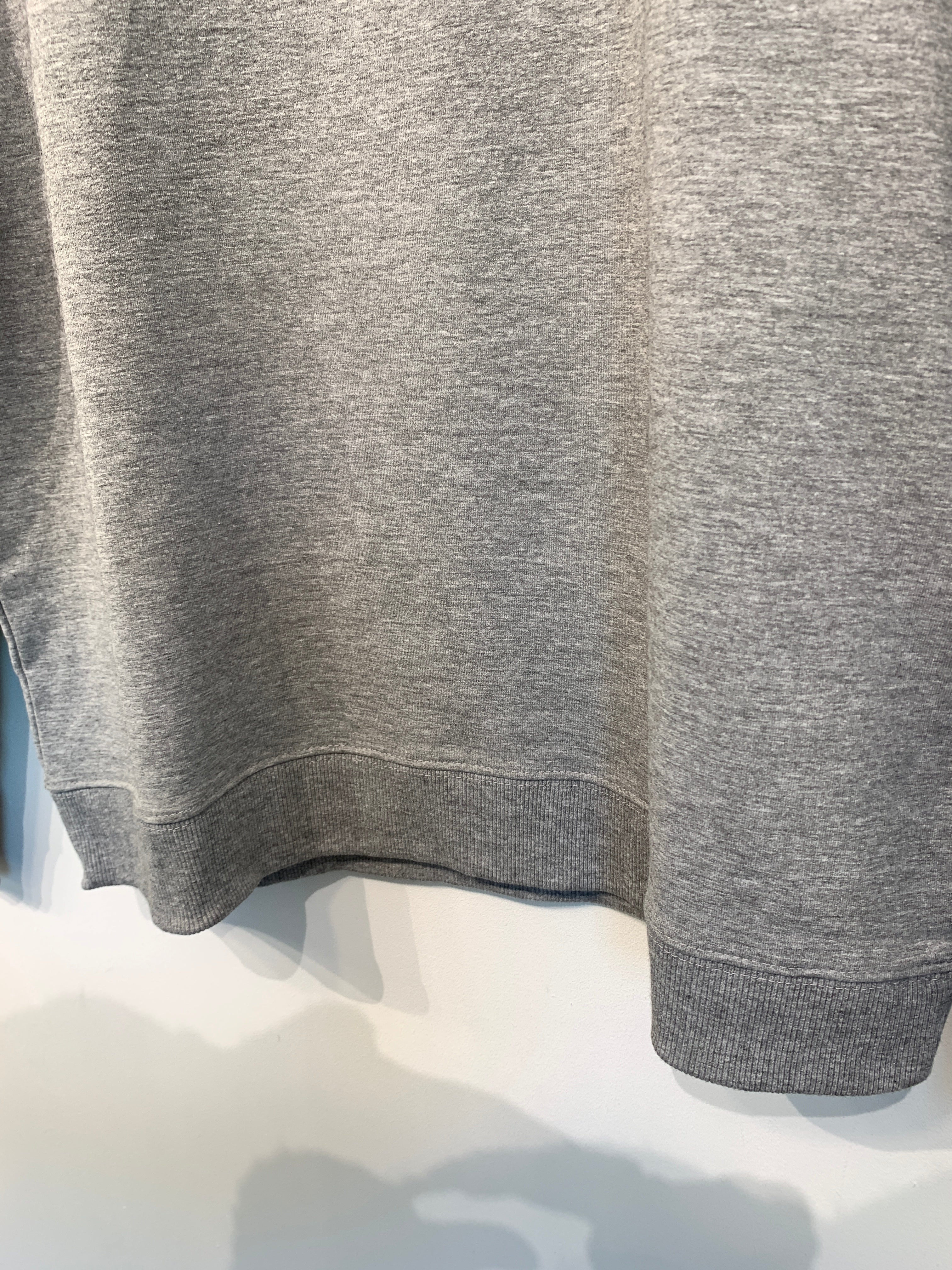 IKAIKA Sweatshirt