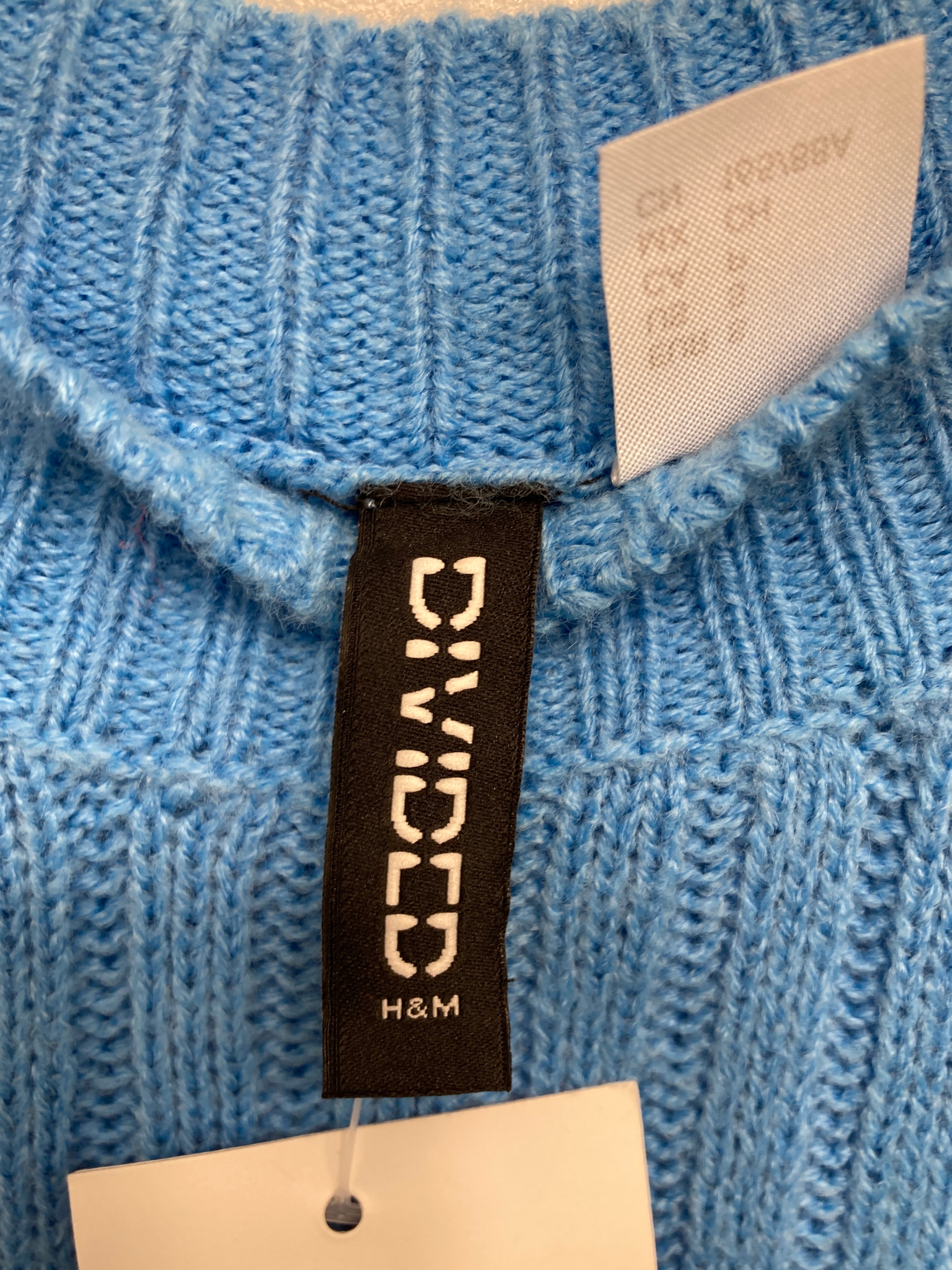Divided (H&M) Strik