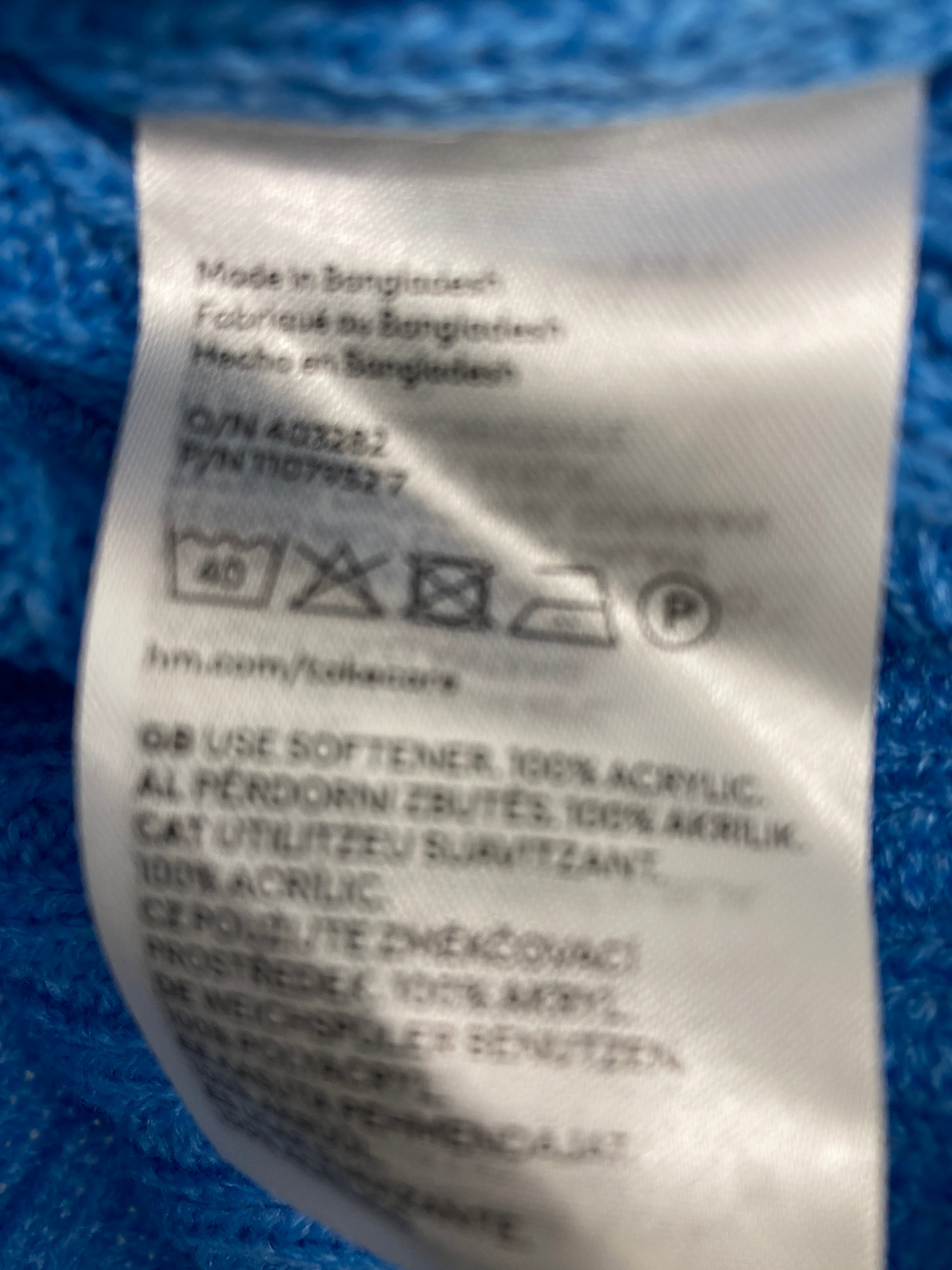 Divided (H&M) Strik