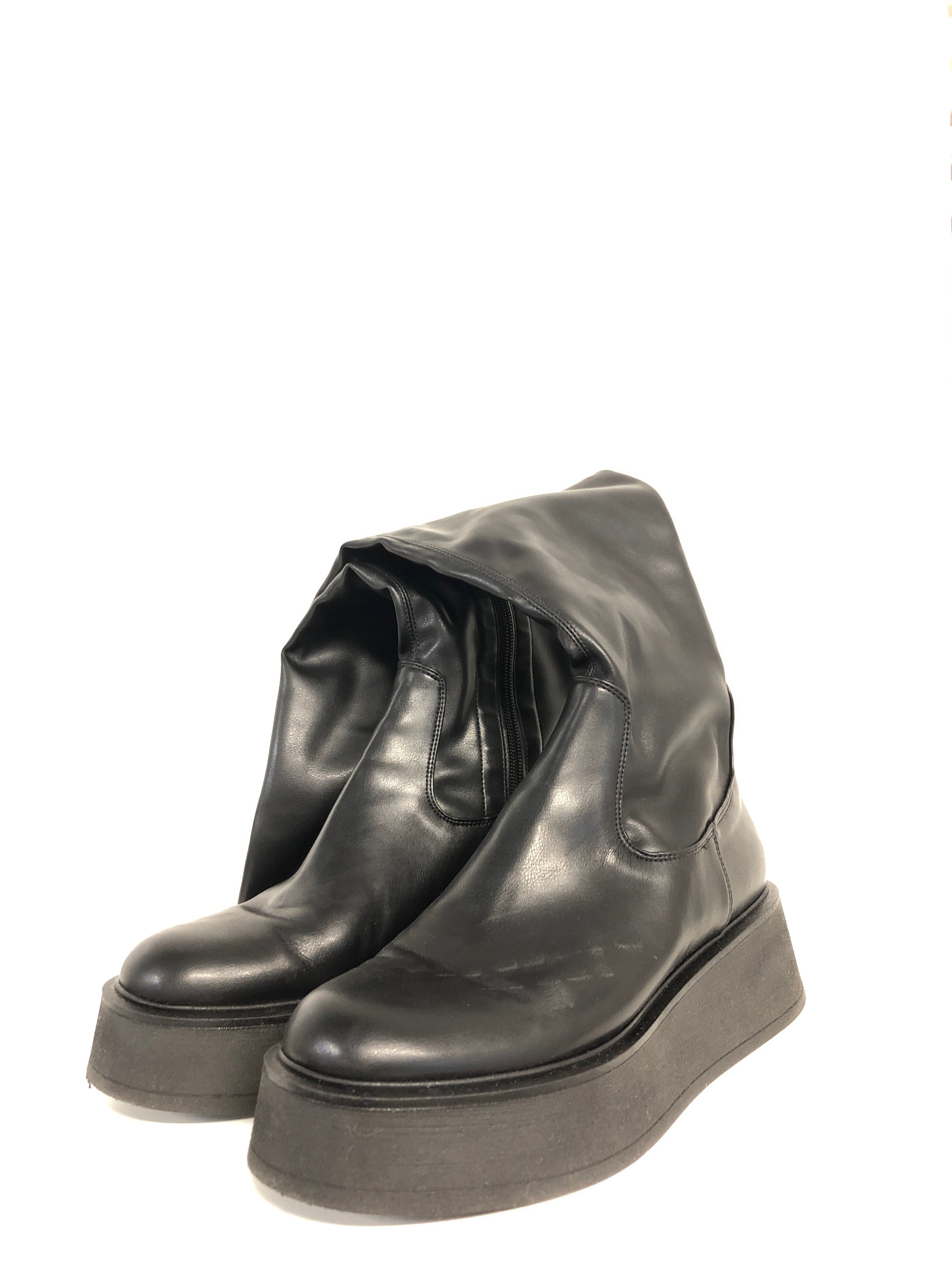 A Pair Sko