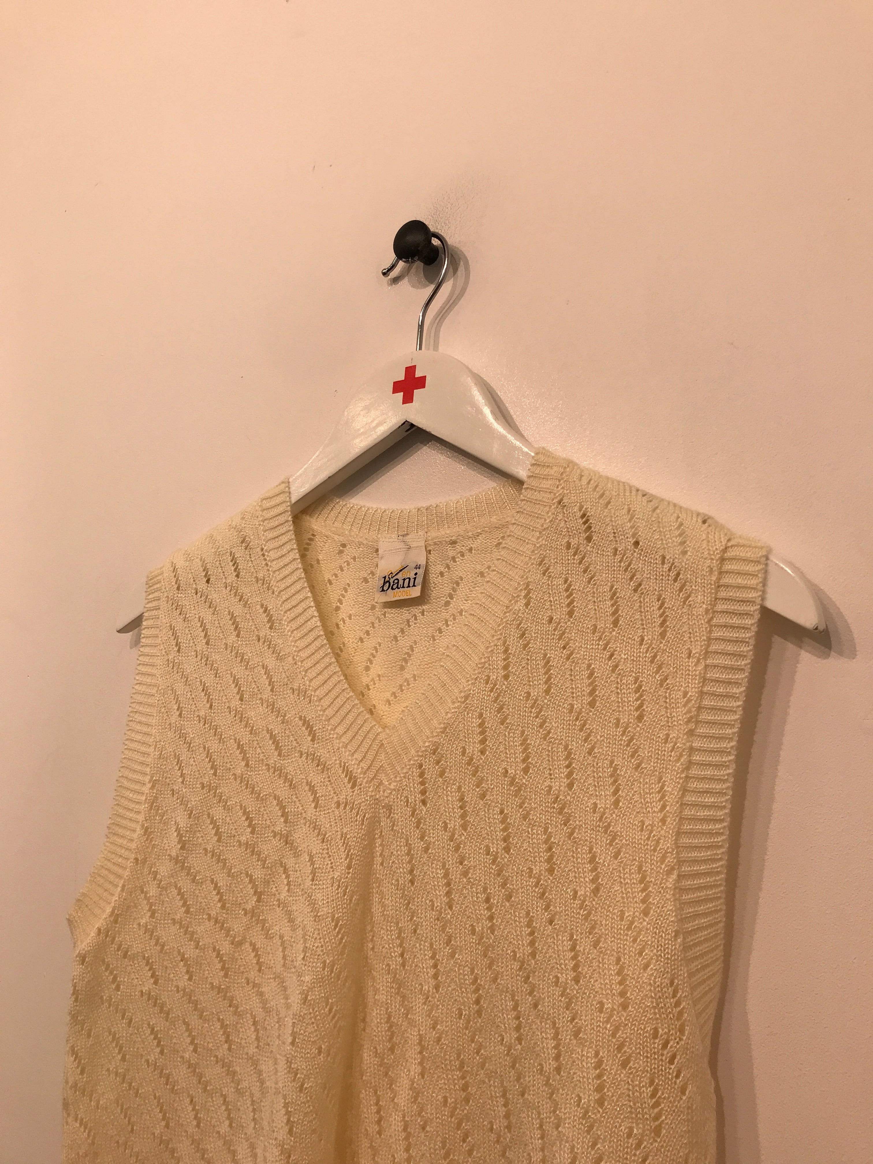 Bani Strik Vest