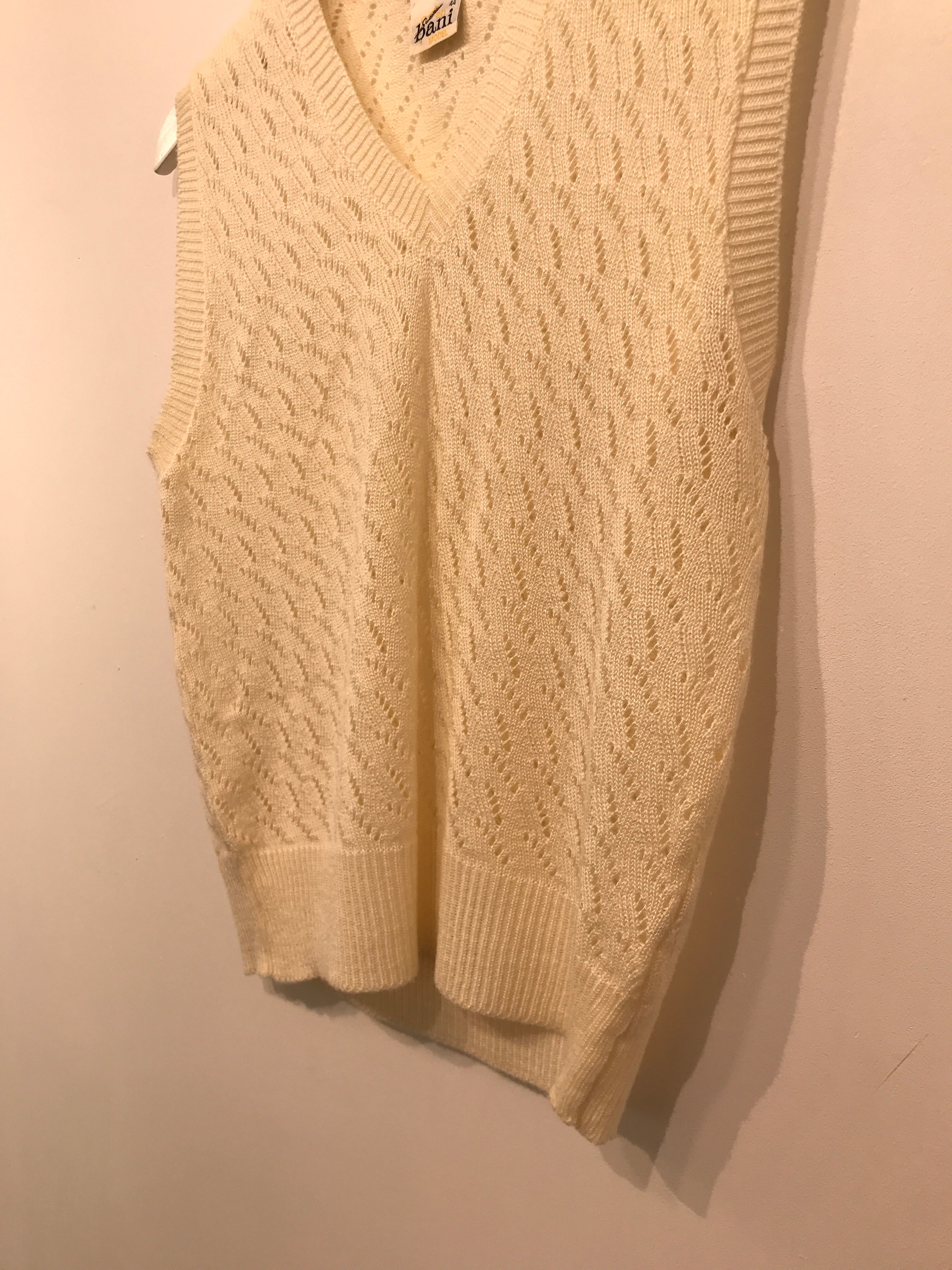 Bani Strik Vest