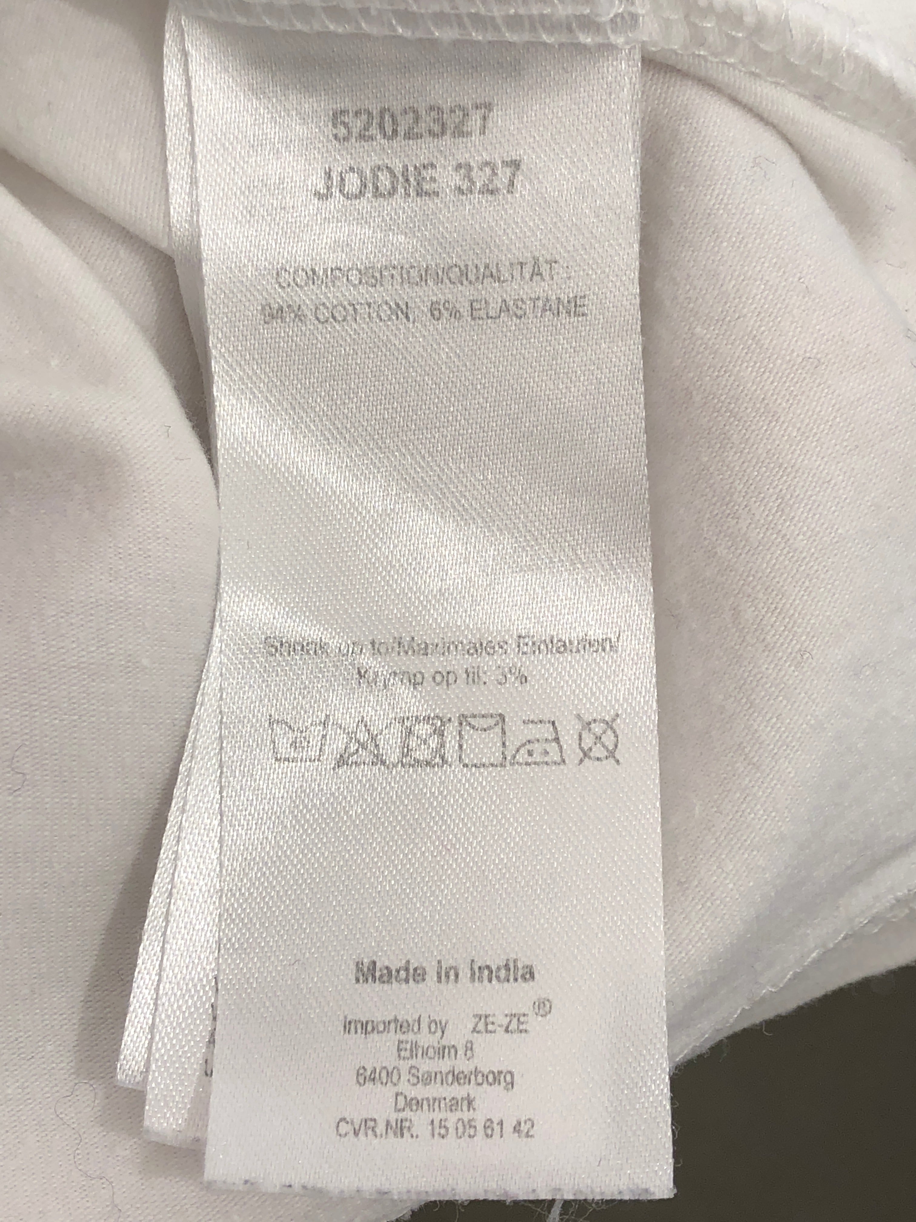 Ze-Ze T-shirt
