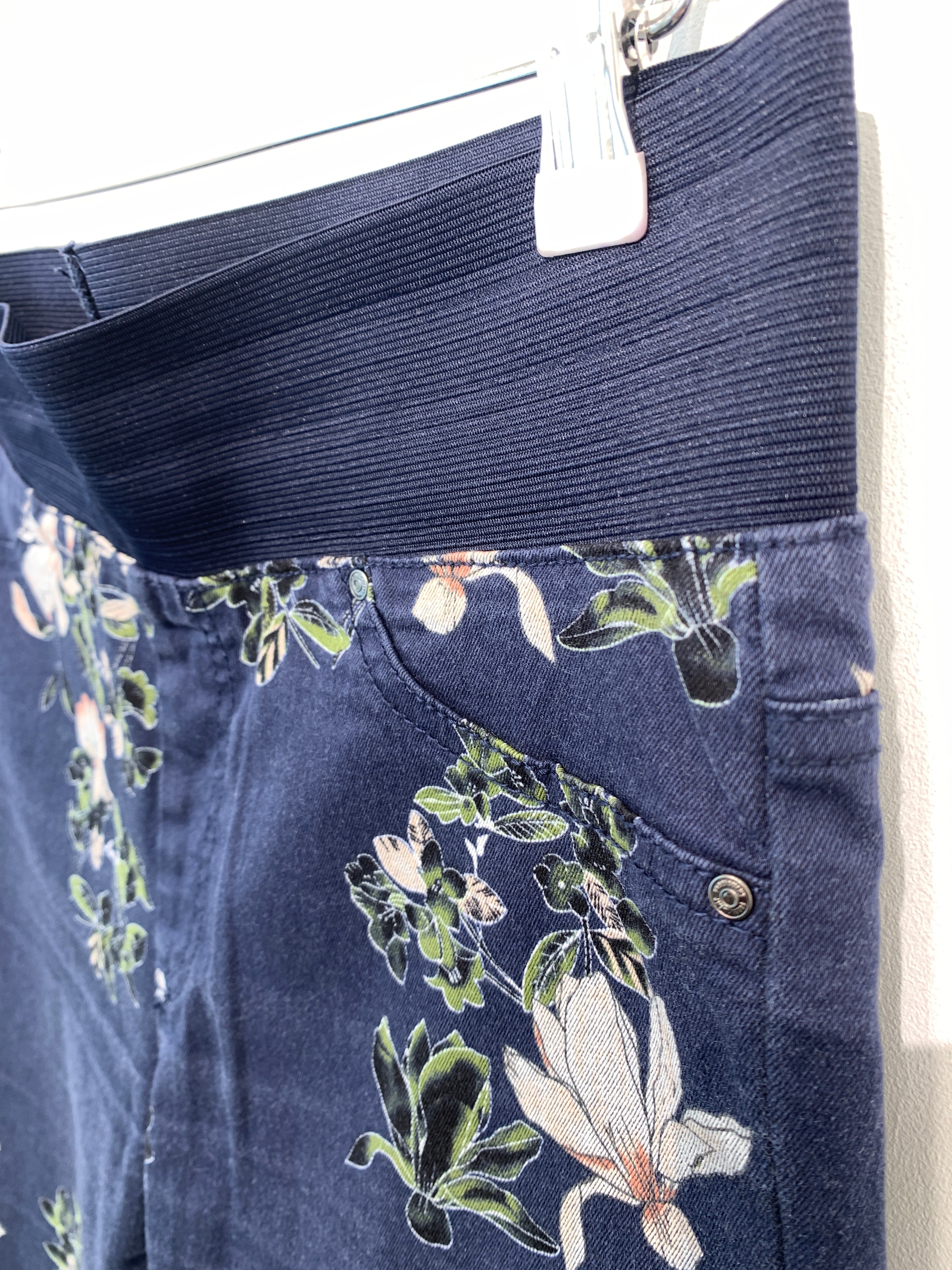 FreeQuent Shorts