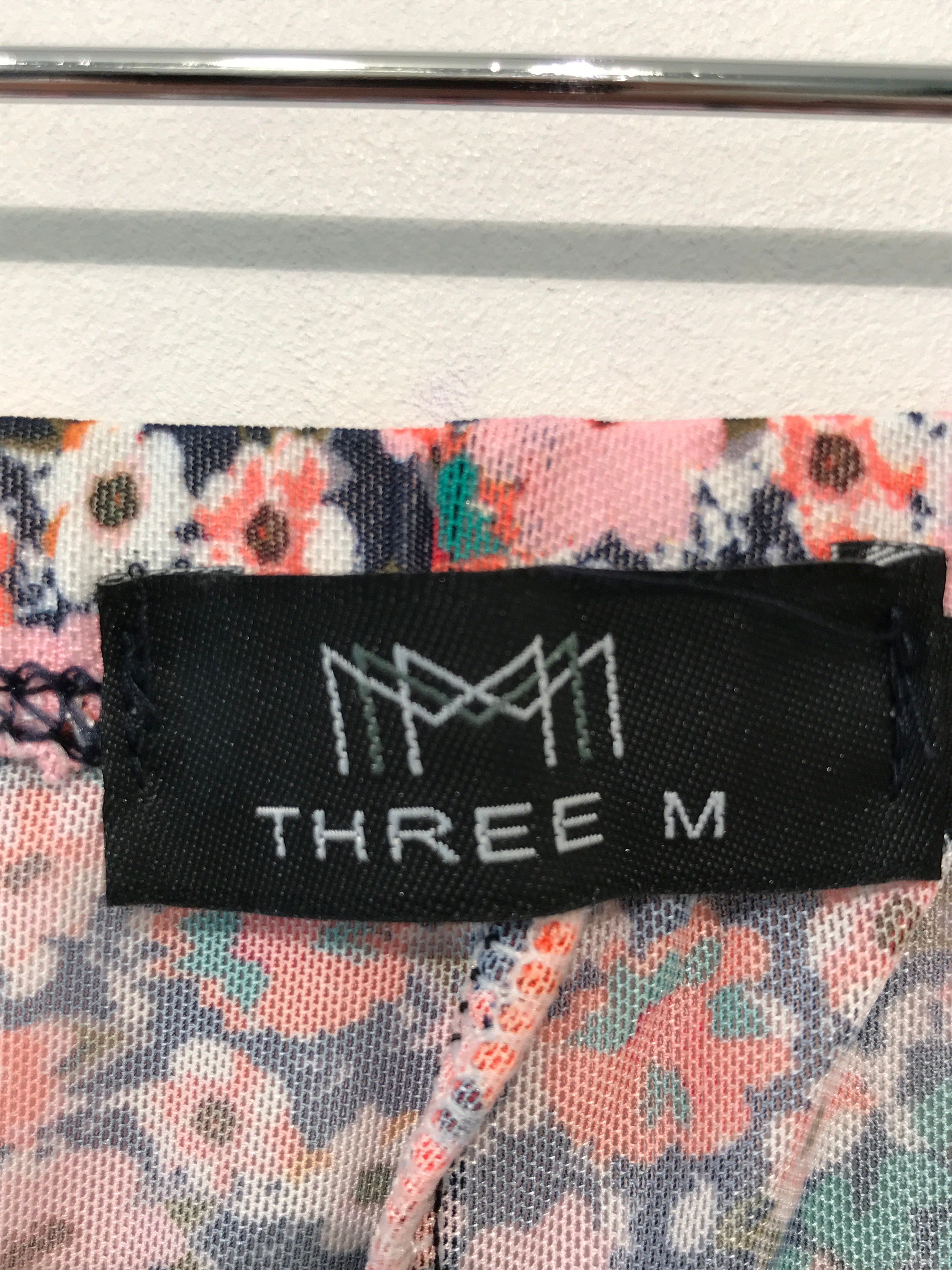 Three M Bukser