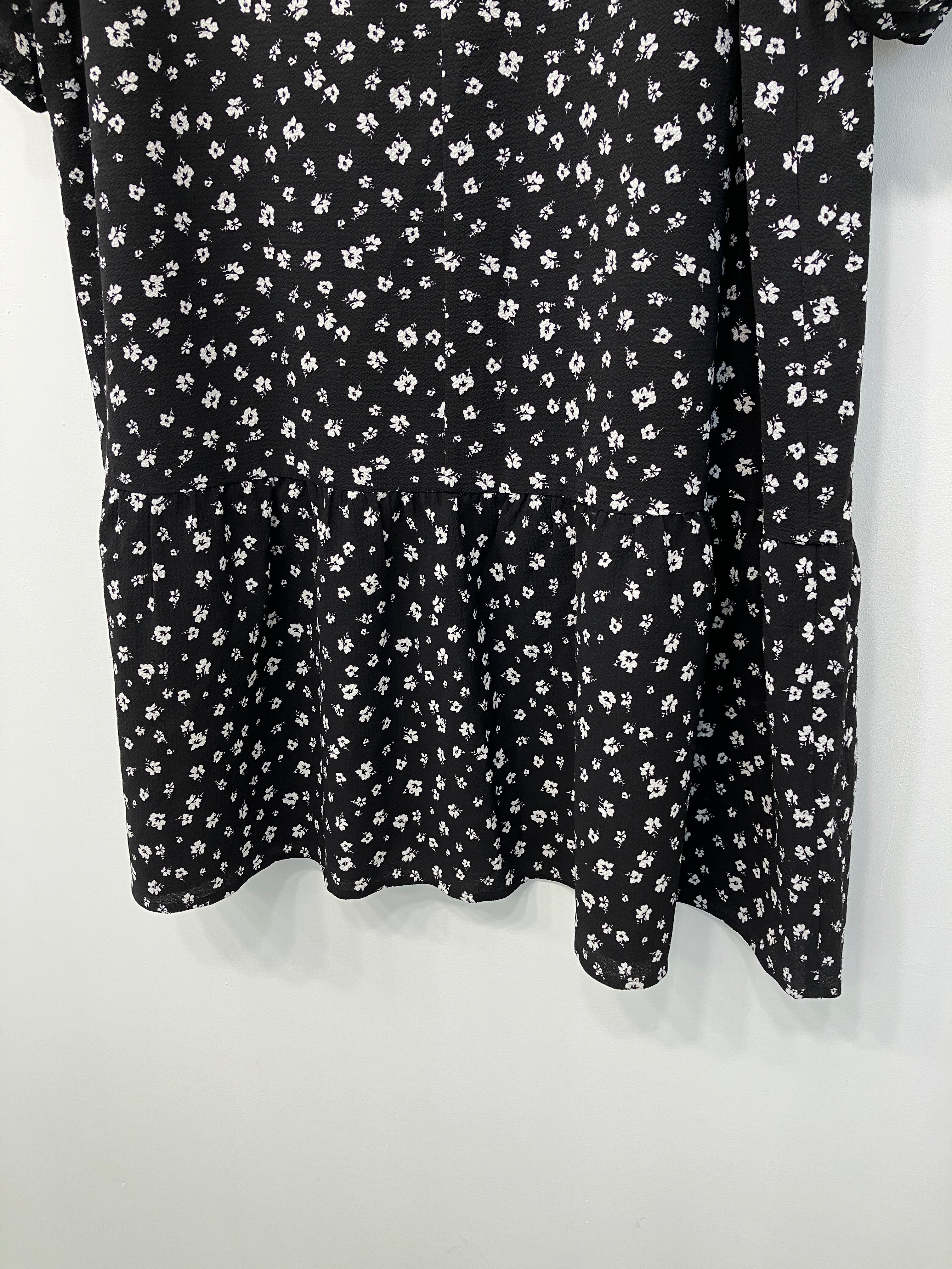 Divided (H&M) Kjole