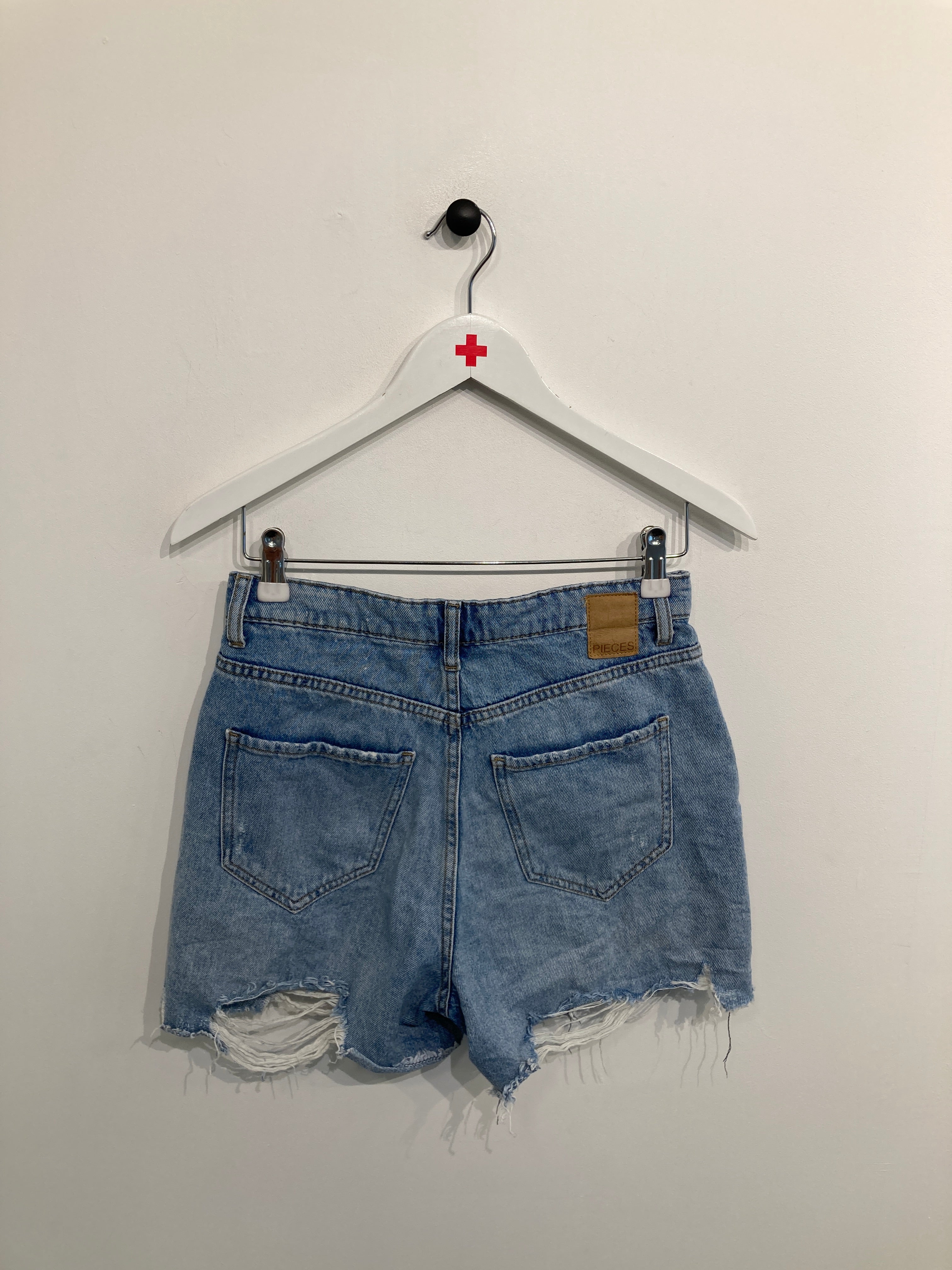 Pieces Shorts