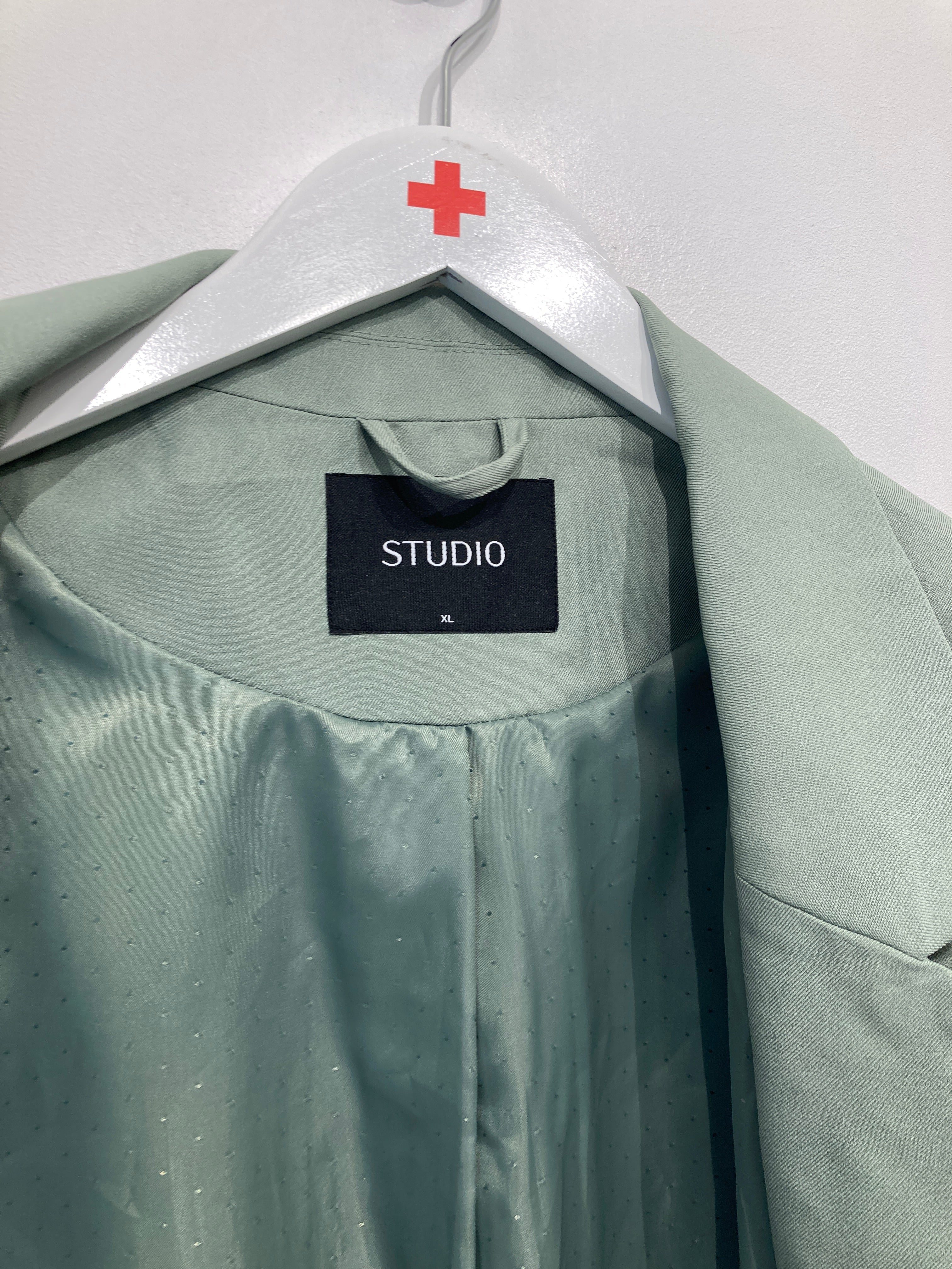 Studio Blazer