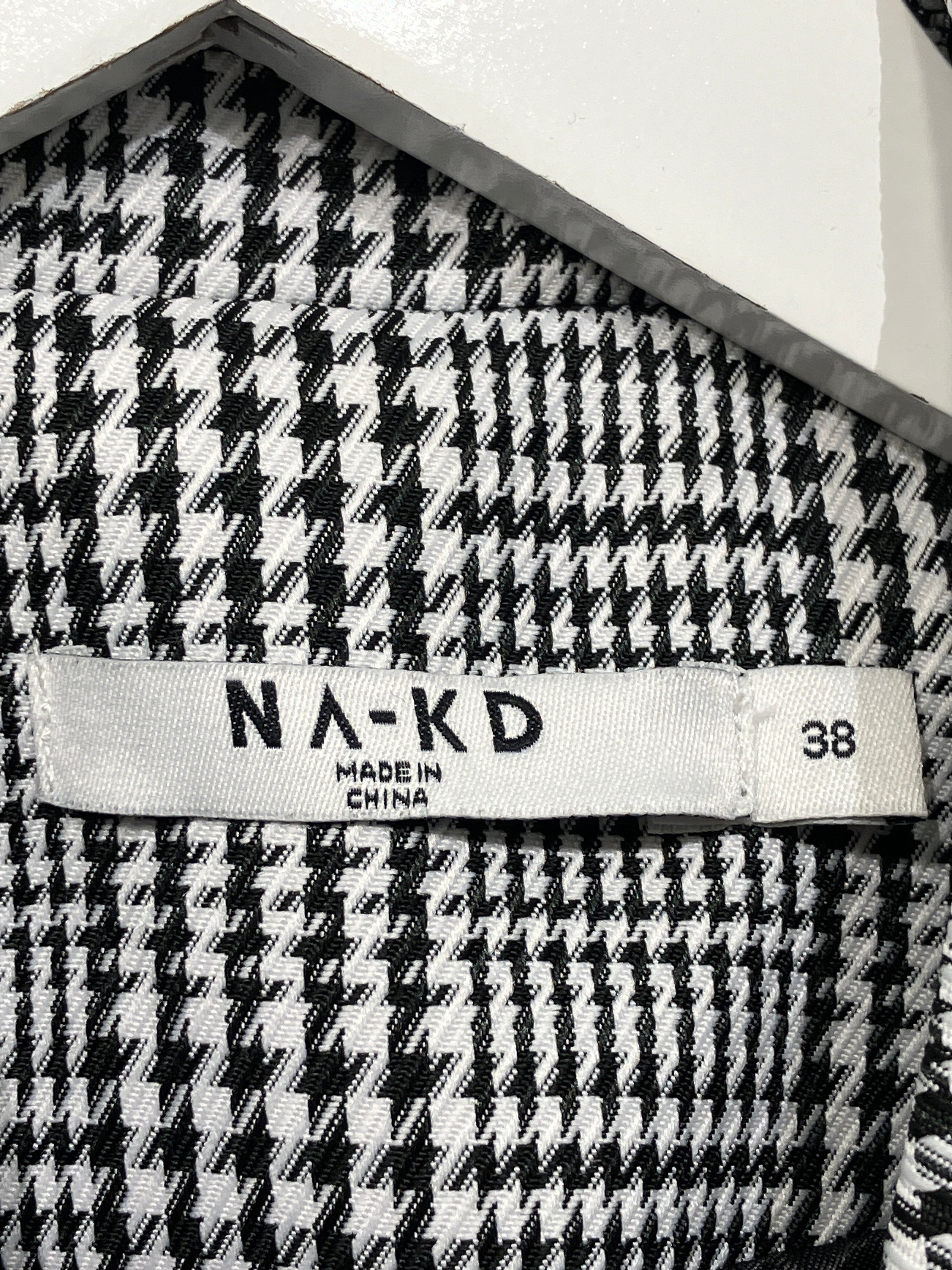 NA-KD Frakke