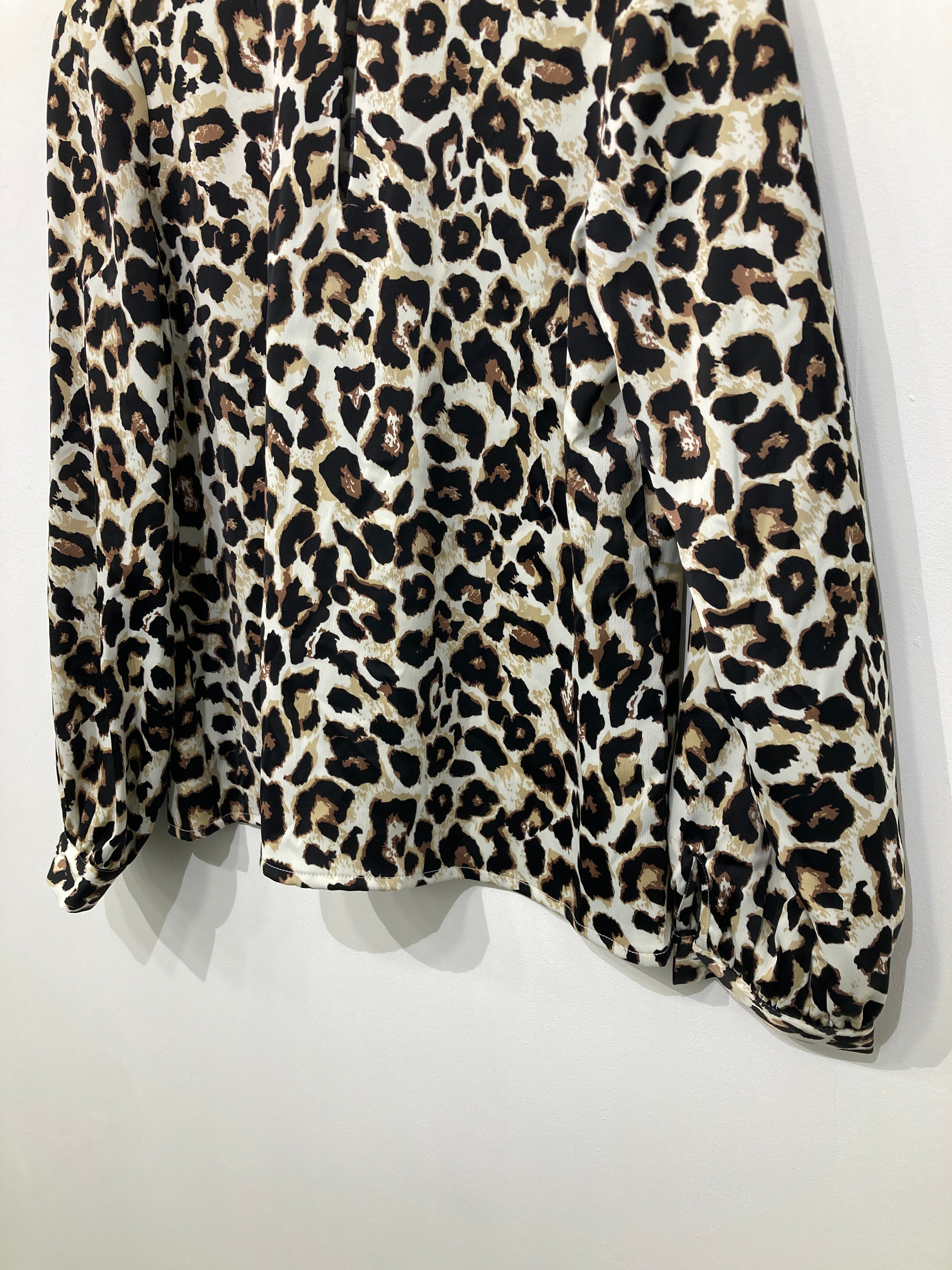 Aware Bluse
