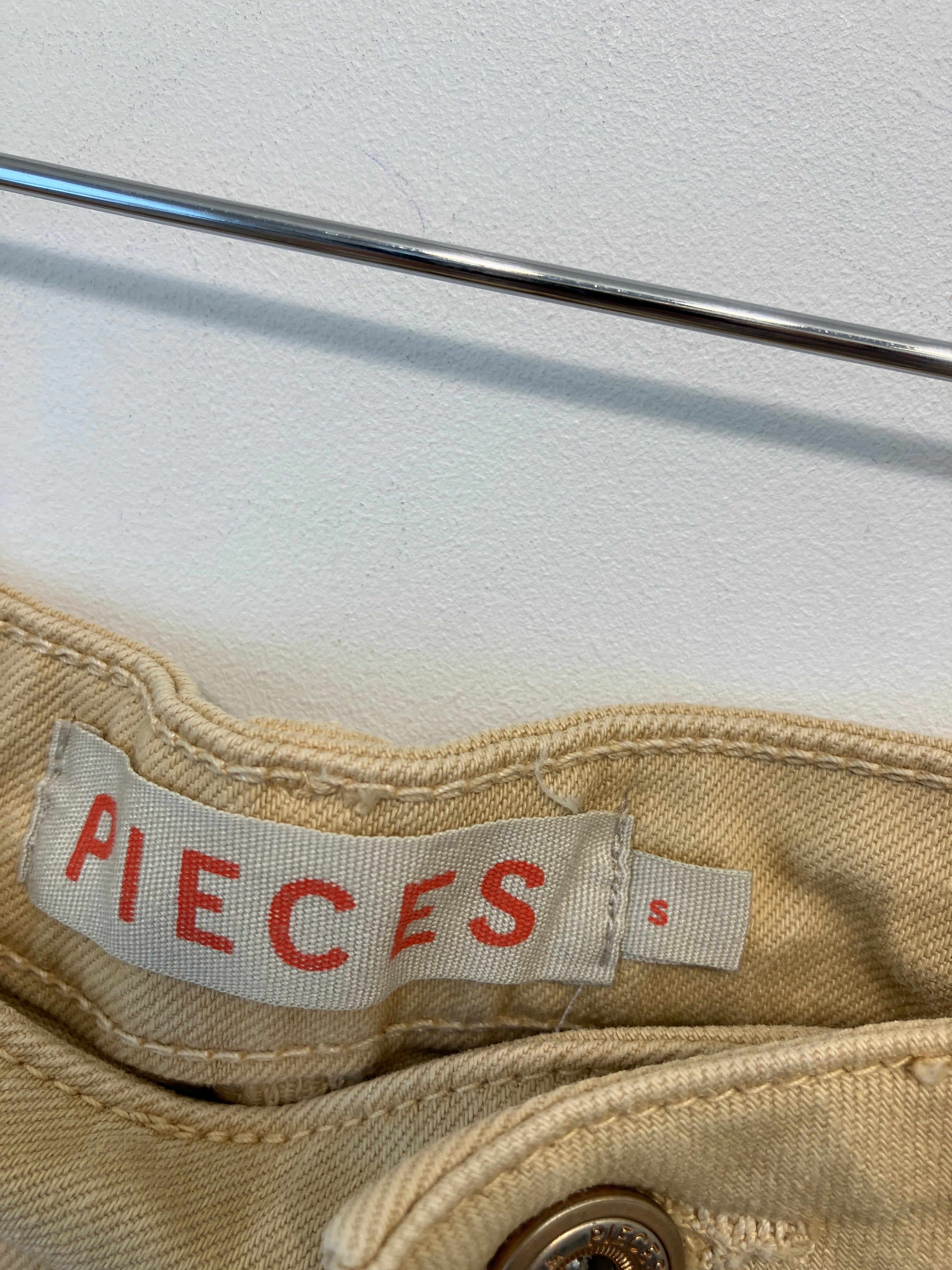 Pieces Shorts