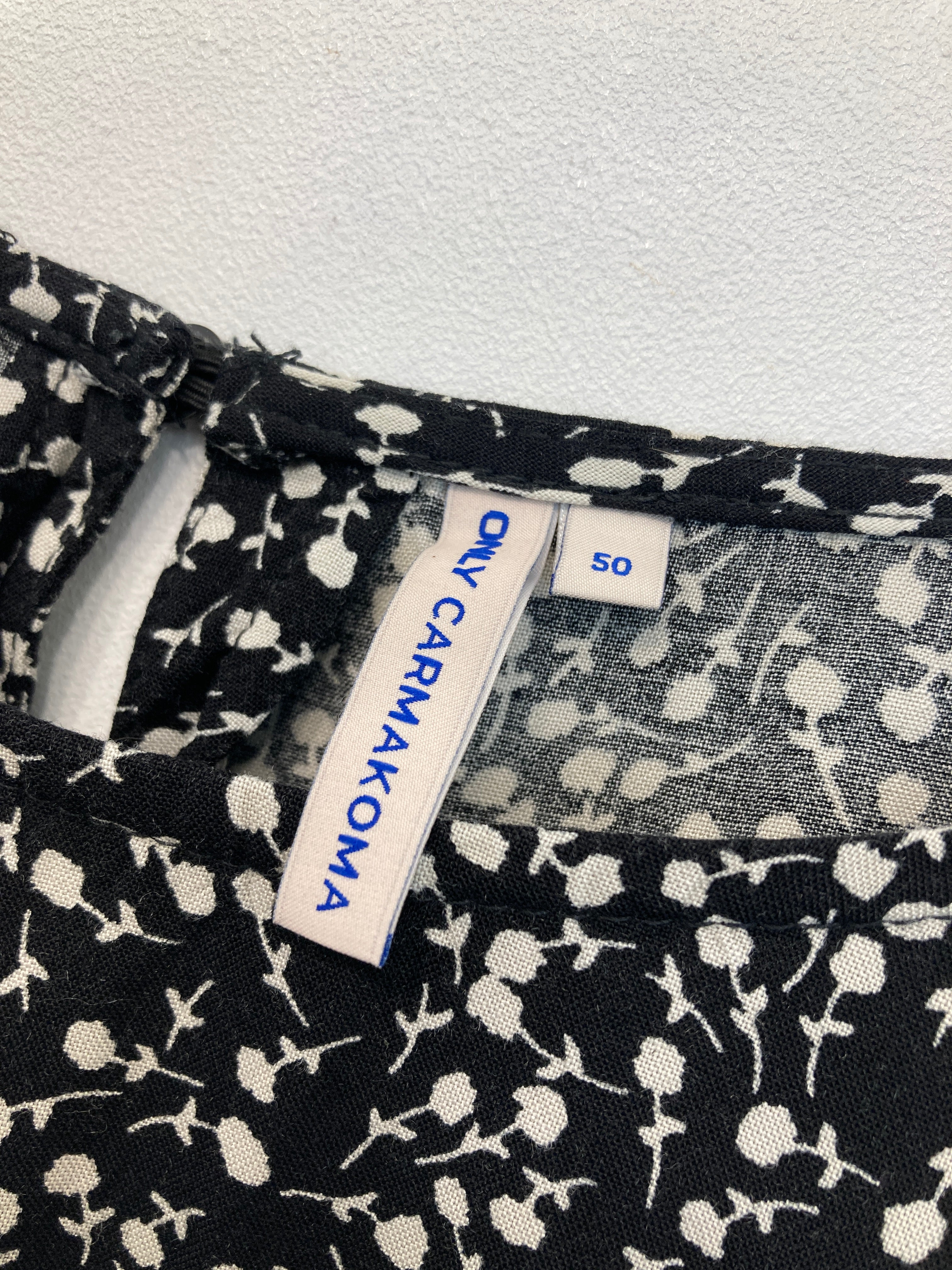 Only Karmakoma T-Shirt